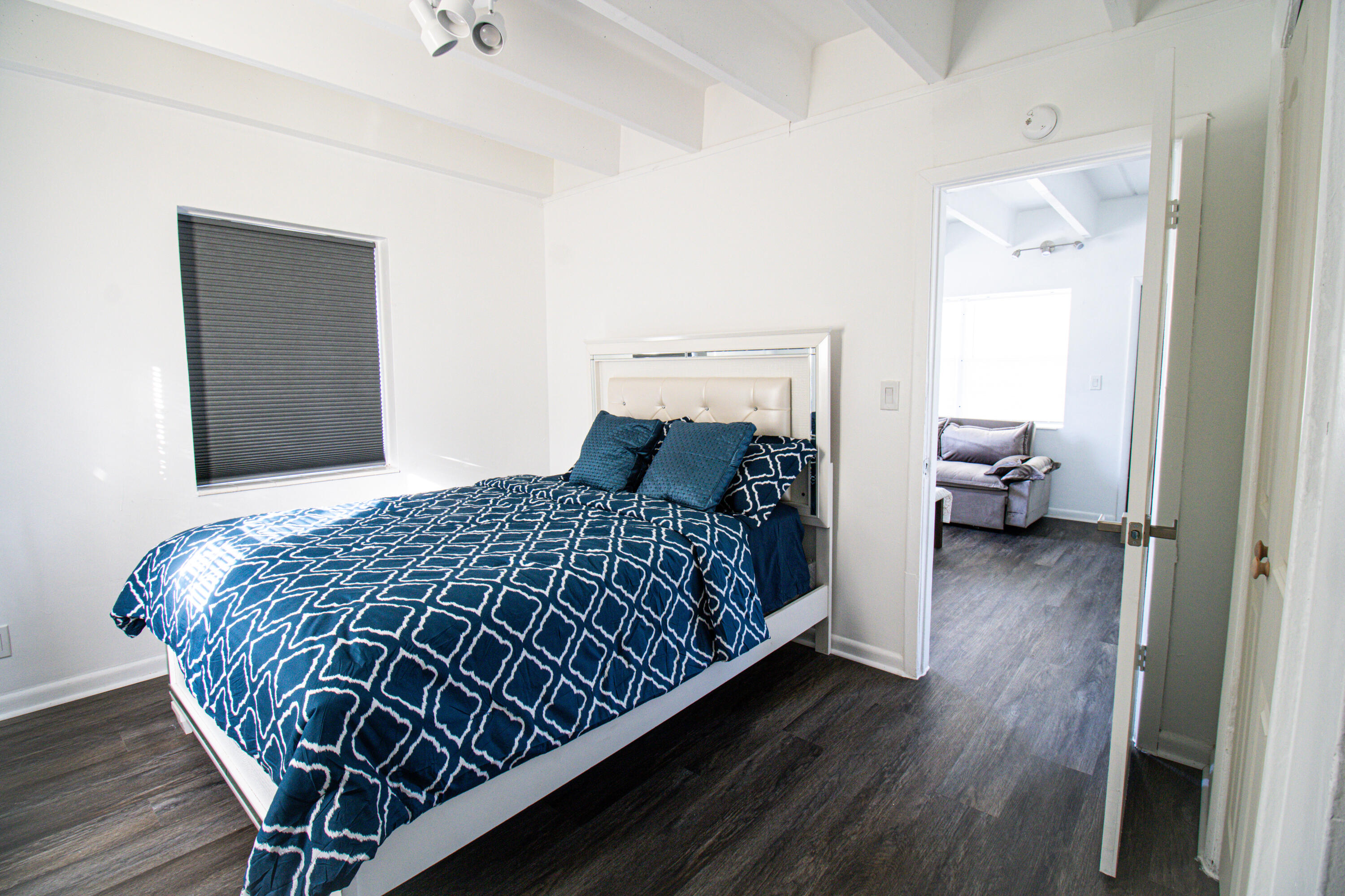 1257 Island Road 1