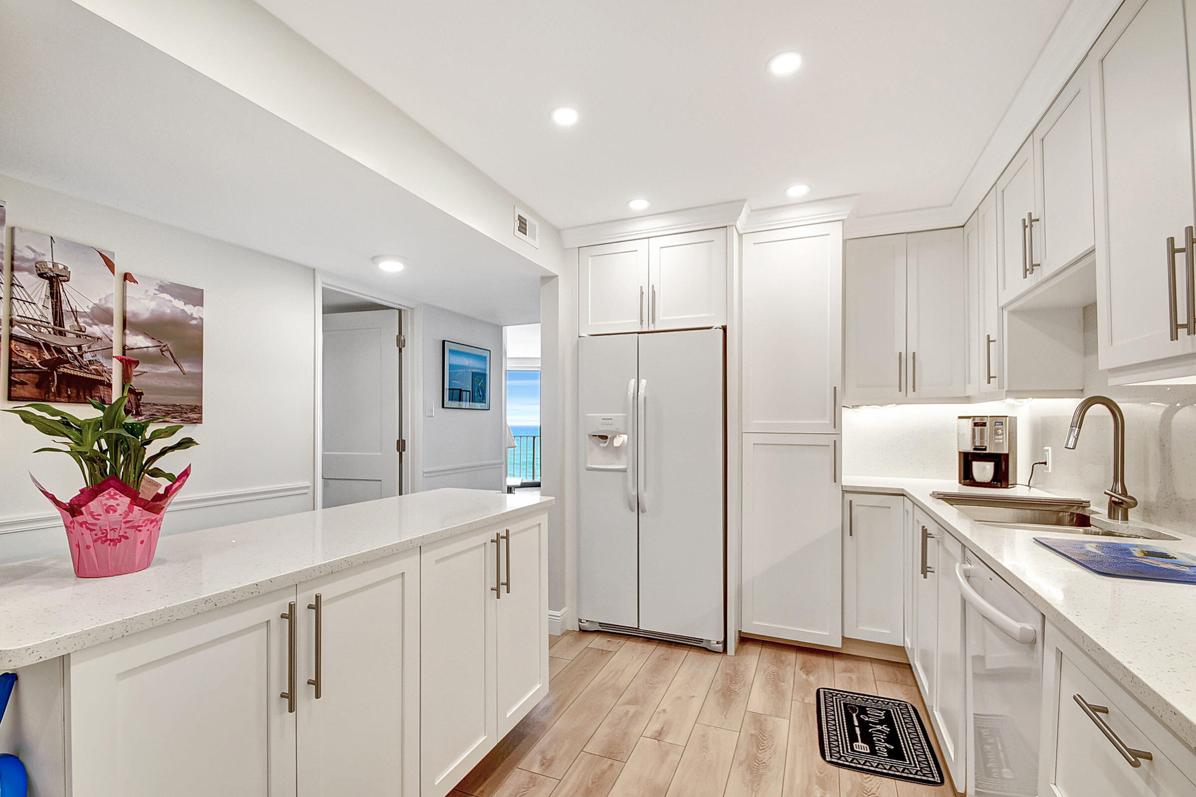 5420 N Ocean Drive 301