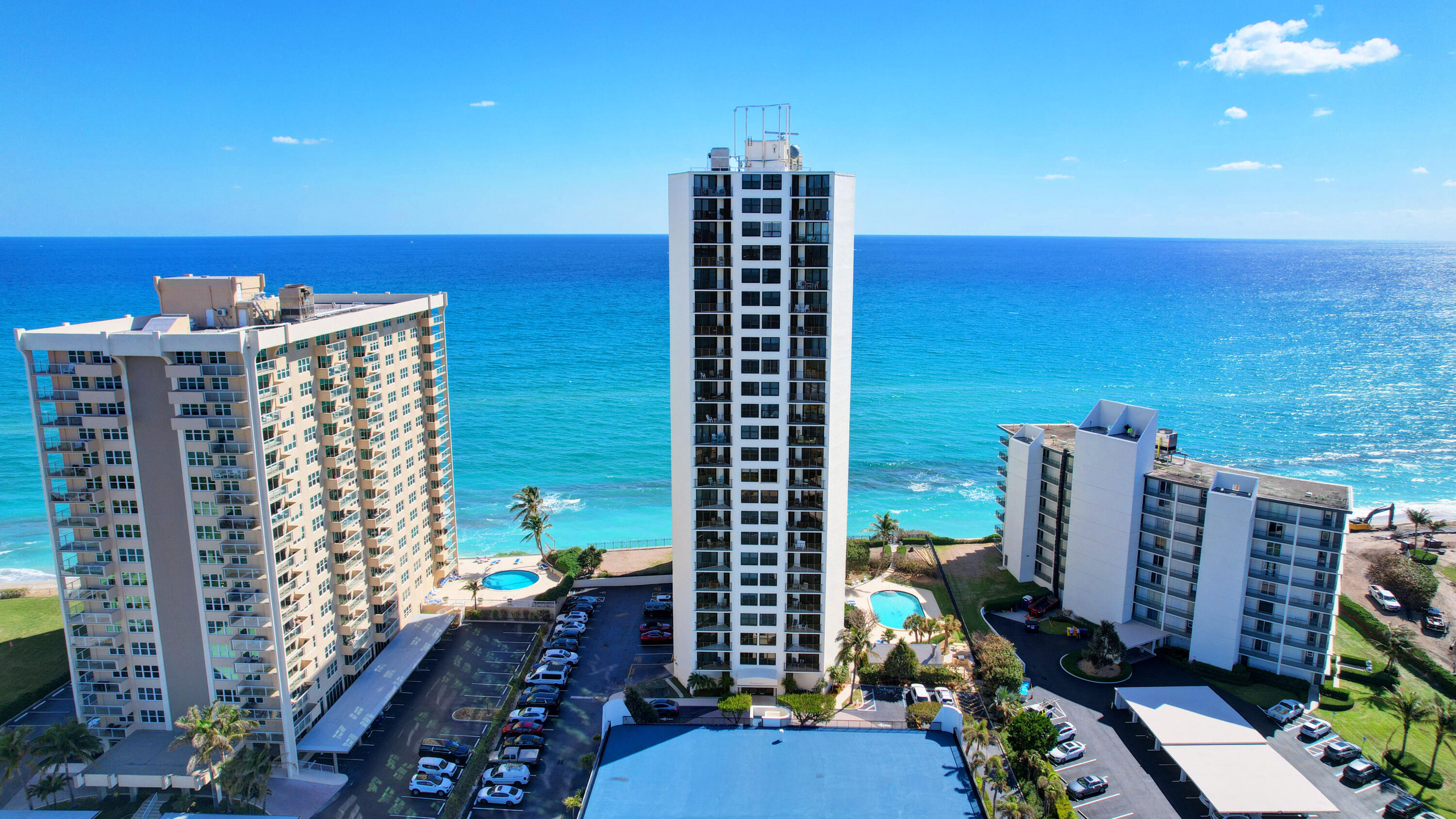 5420 N Ocean Drive 301