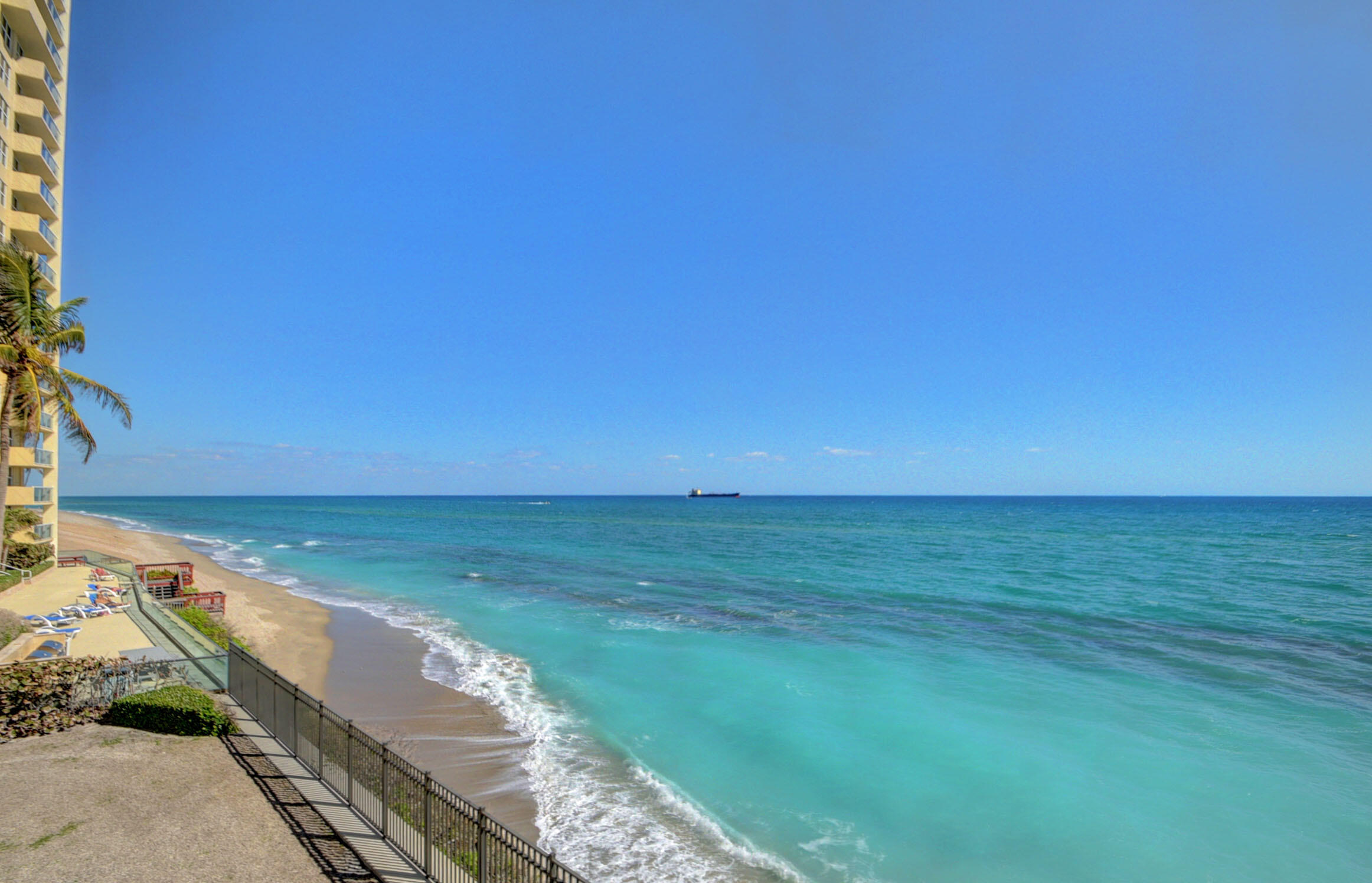 5420 N Ocean Drive 301
