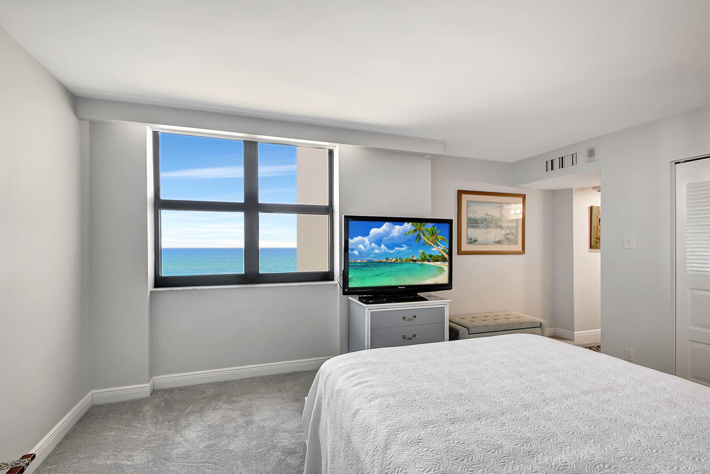 5420 N Ocean Drive 301