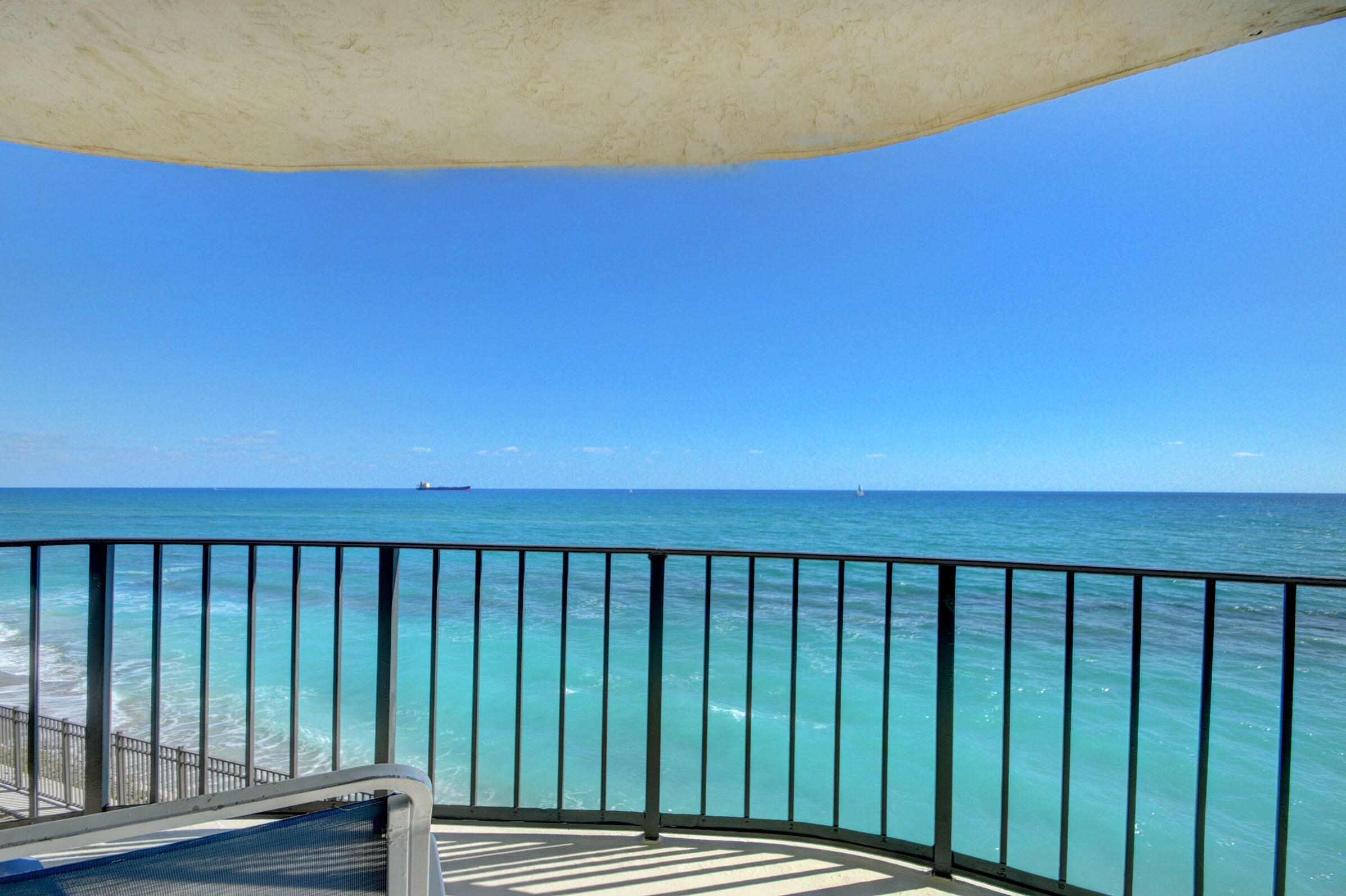 5420 N Ocean Drive 301