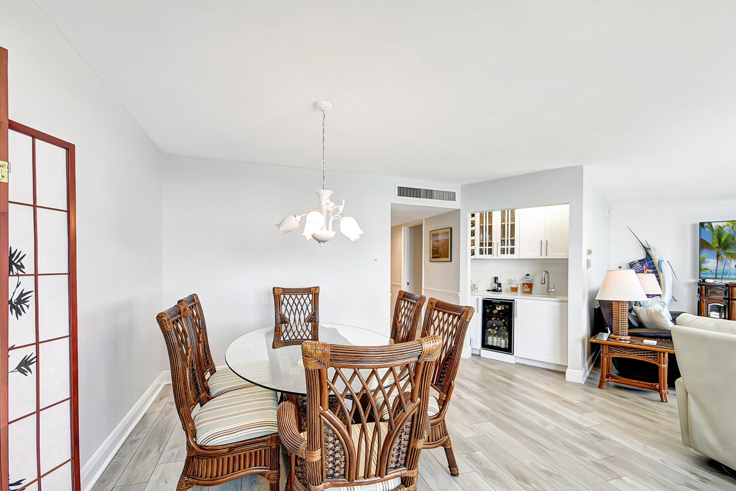 5420 N Ocean Drive 301