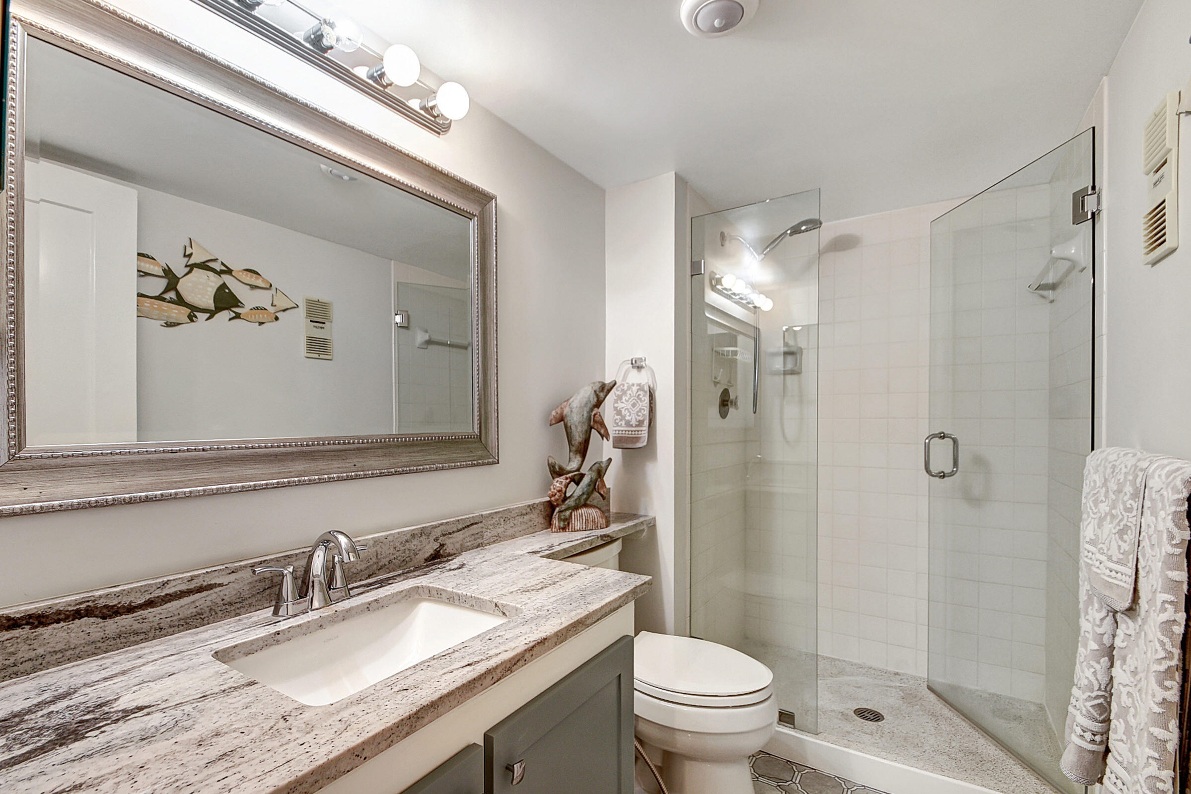 5420 N Ocean Drive 301