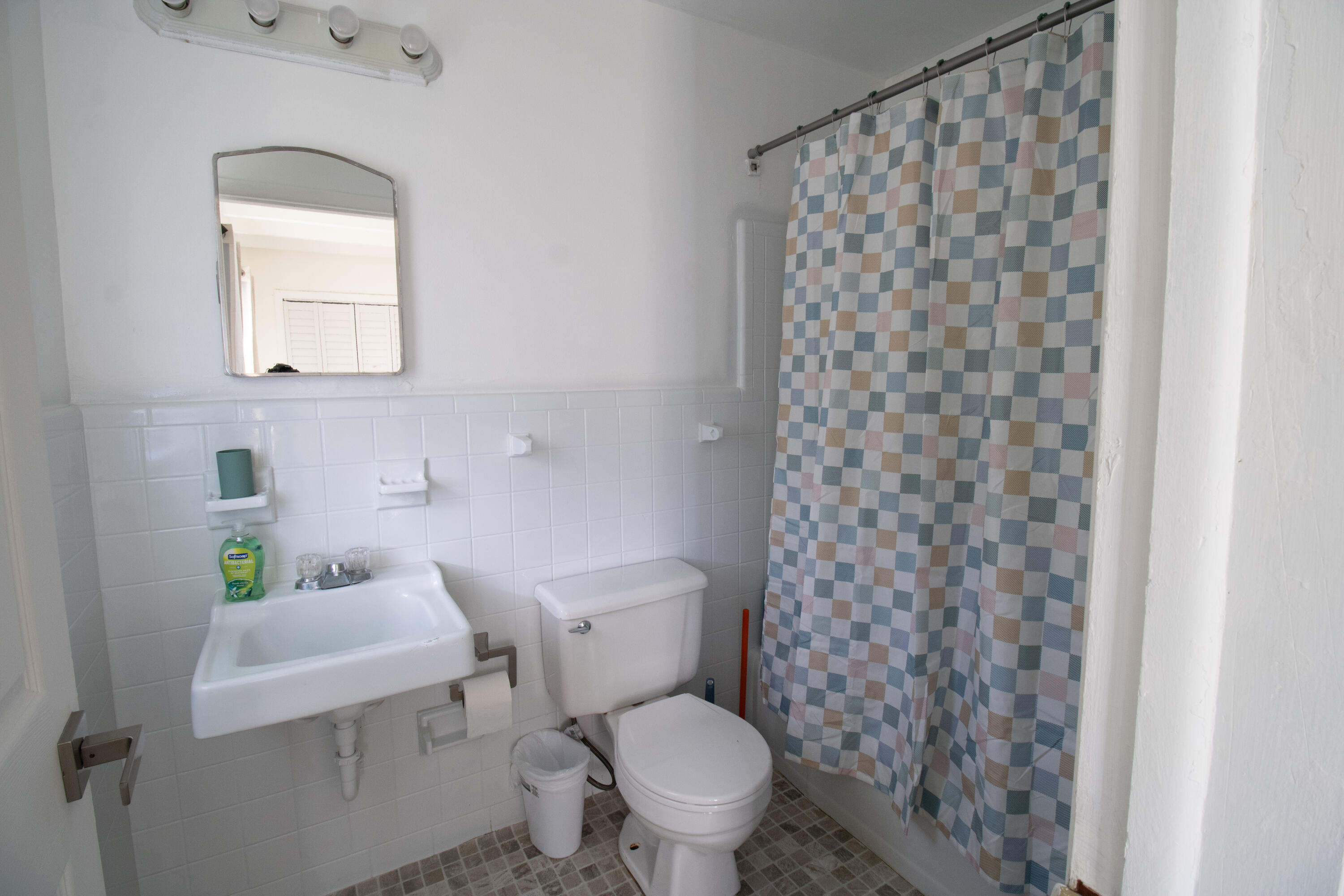1257 Island Road 2