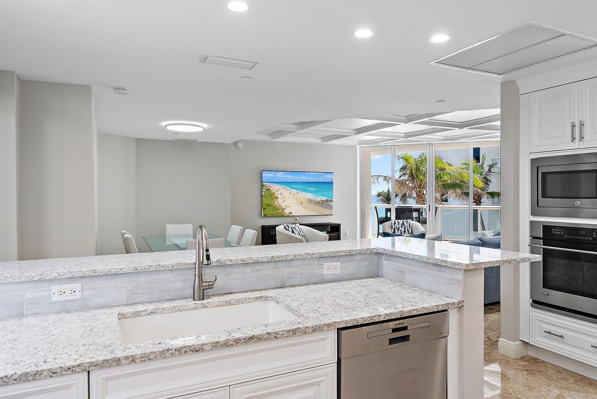 4600 N Ocean Drive 402