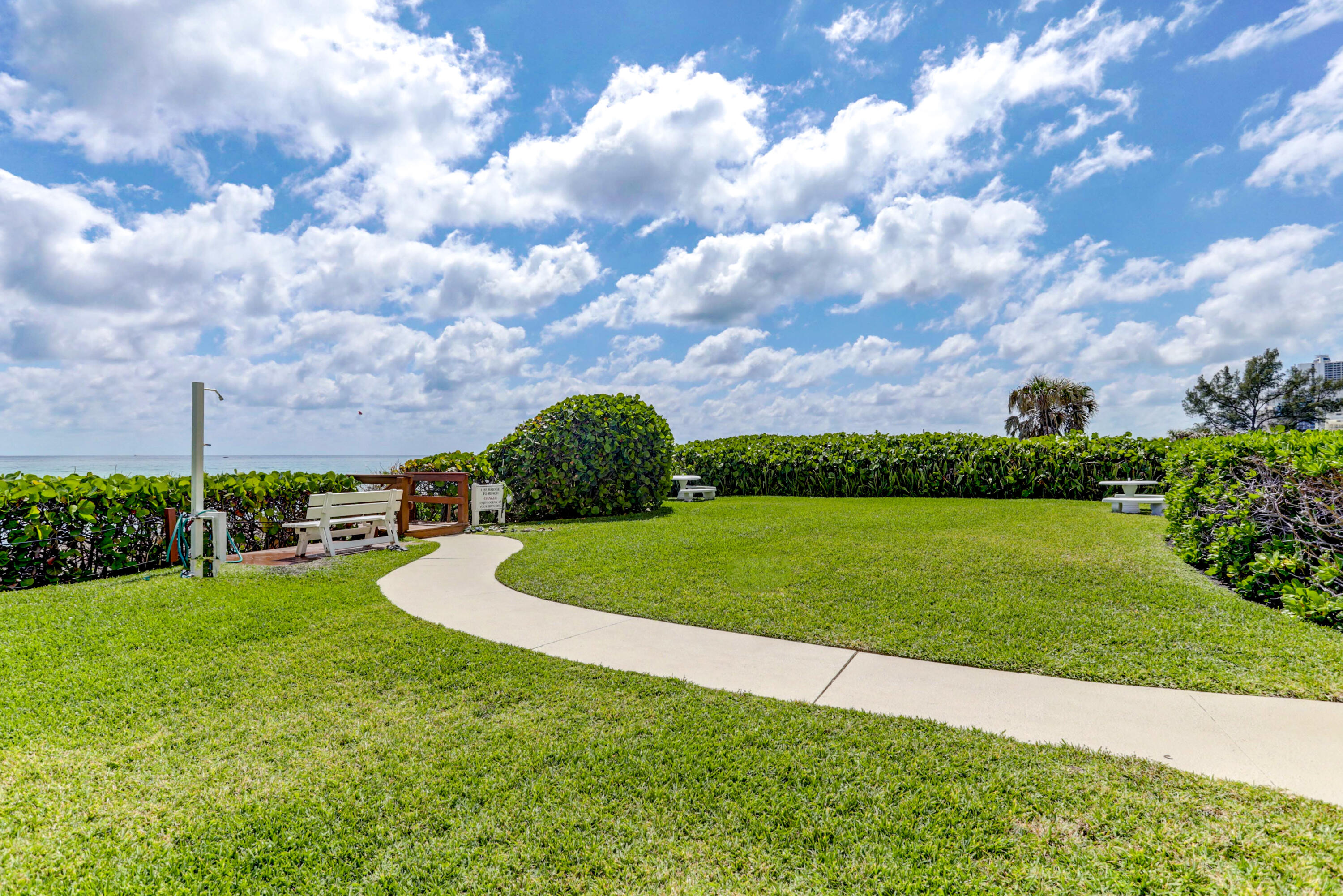 4200 N Ocean Drive 2-303