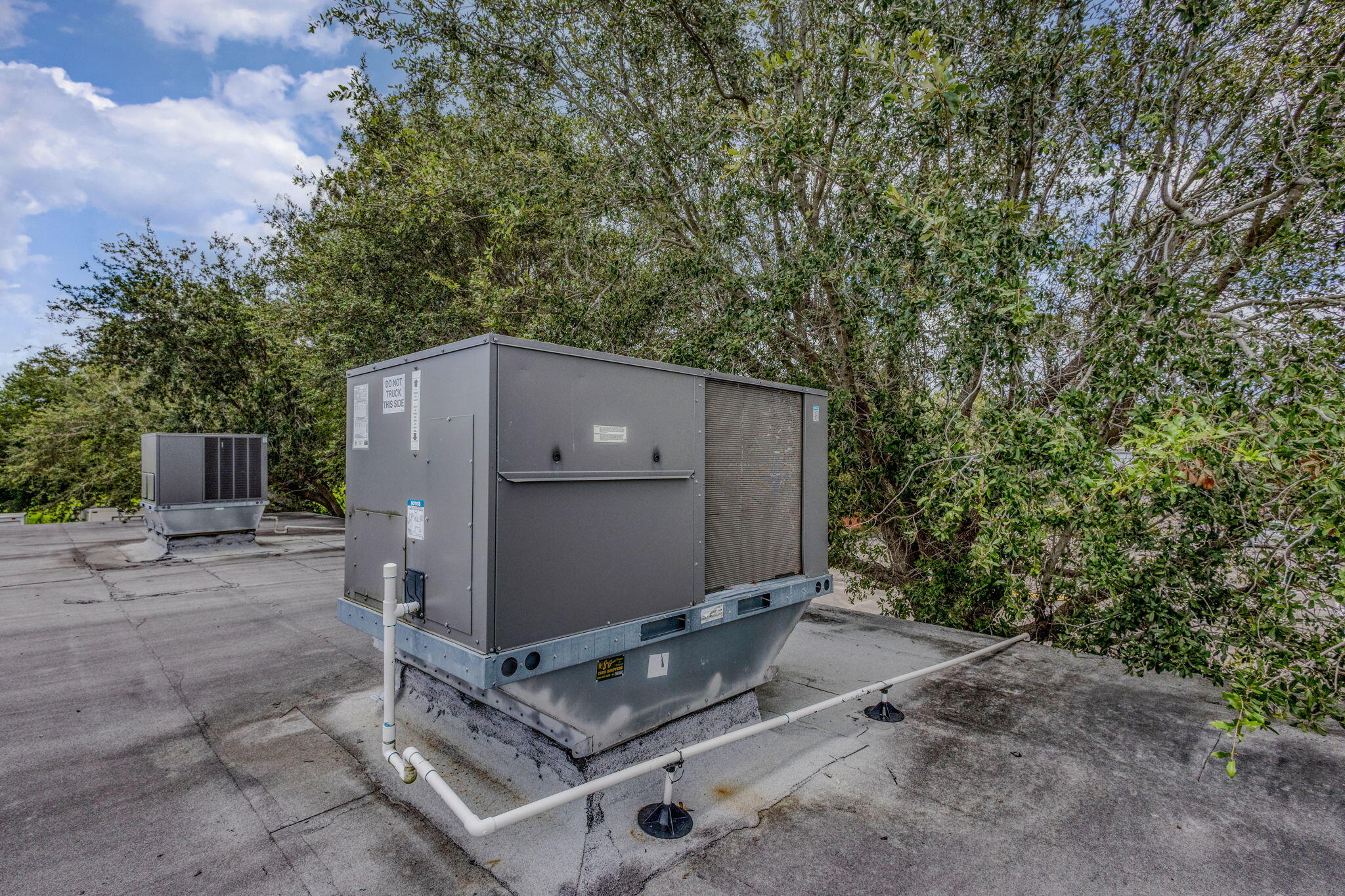 691 N Military Trail