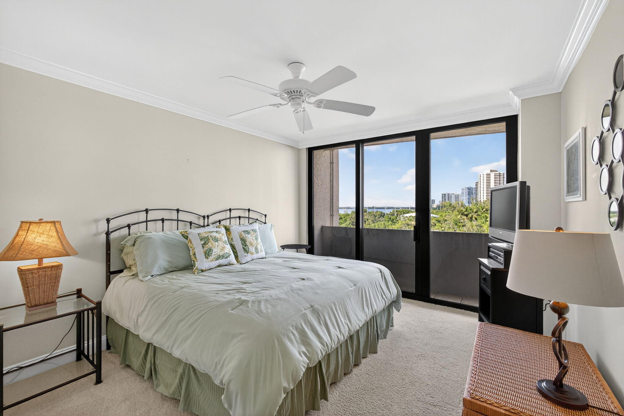 4200 N Ocean Drive 2-406