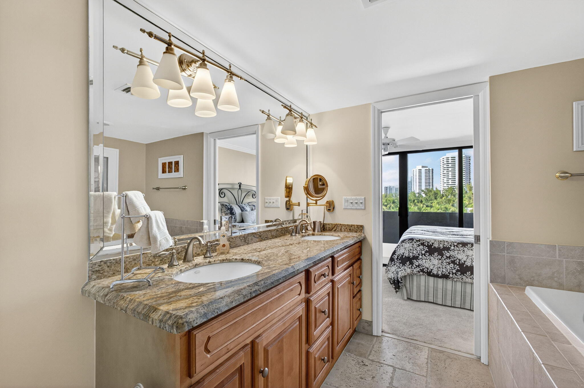 4200 N Ocean Drive 2-406