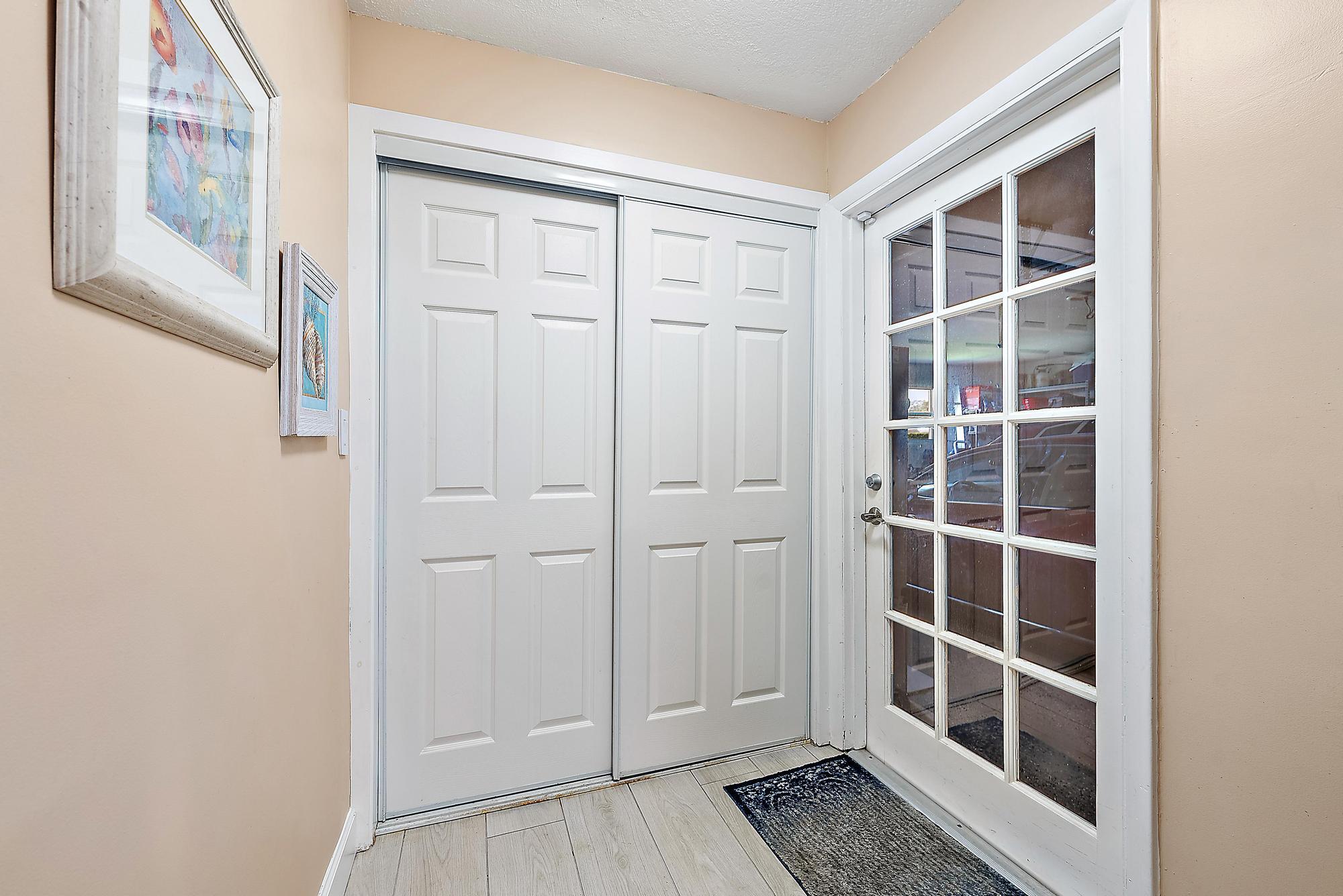 1211 Dolphin Road