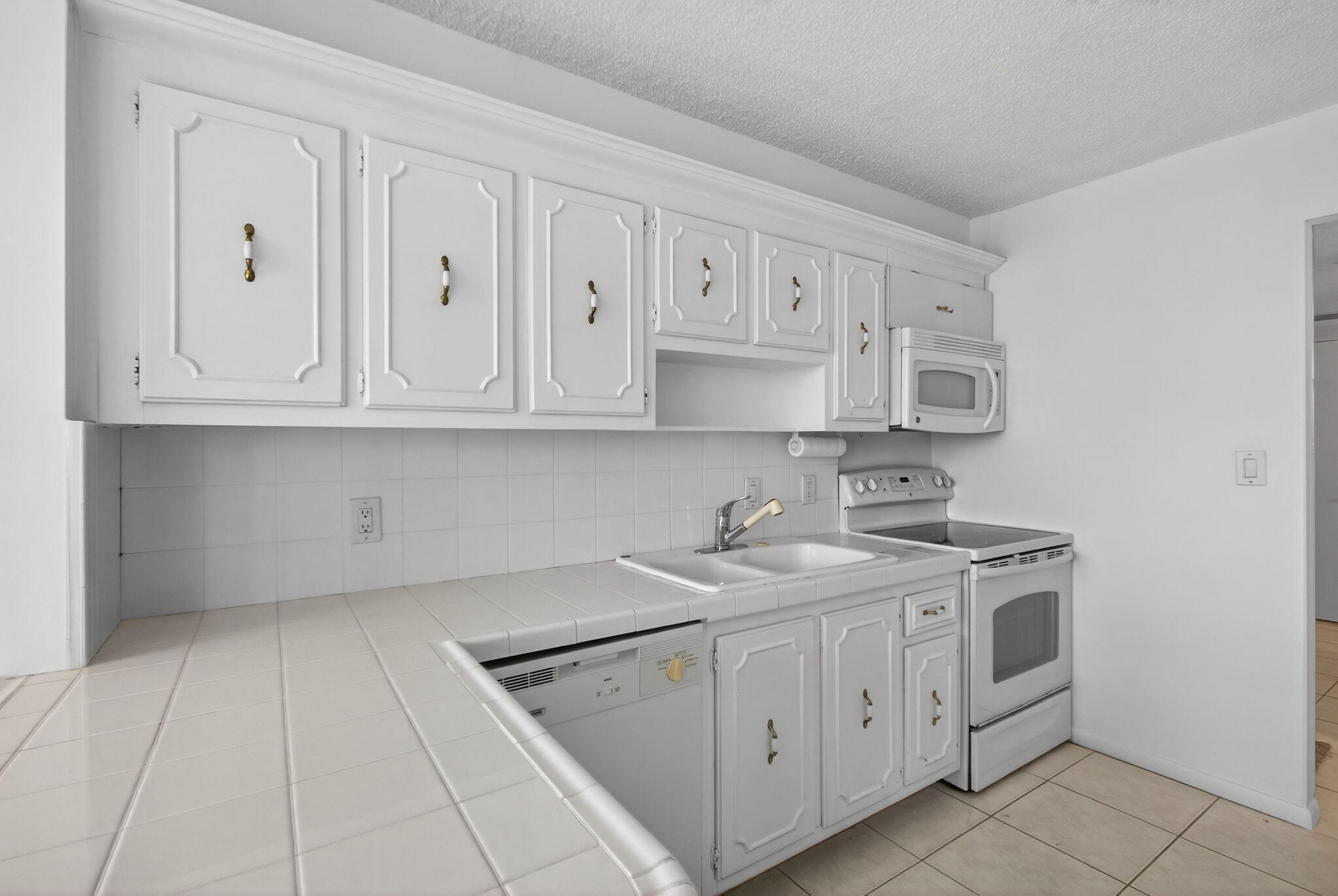 4200 N Ocean Drive 2-1606