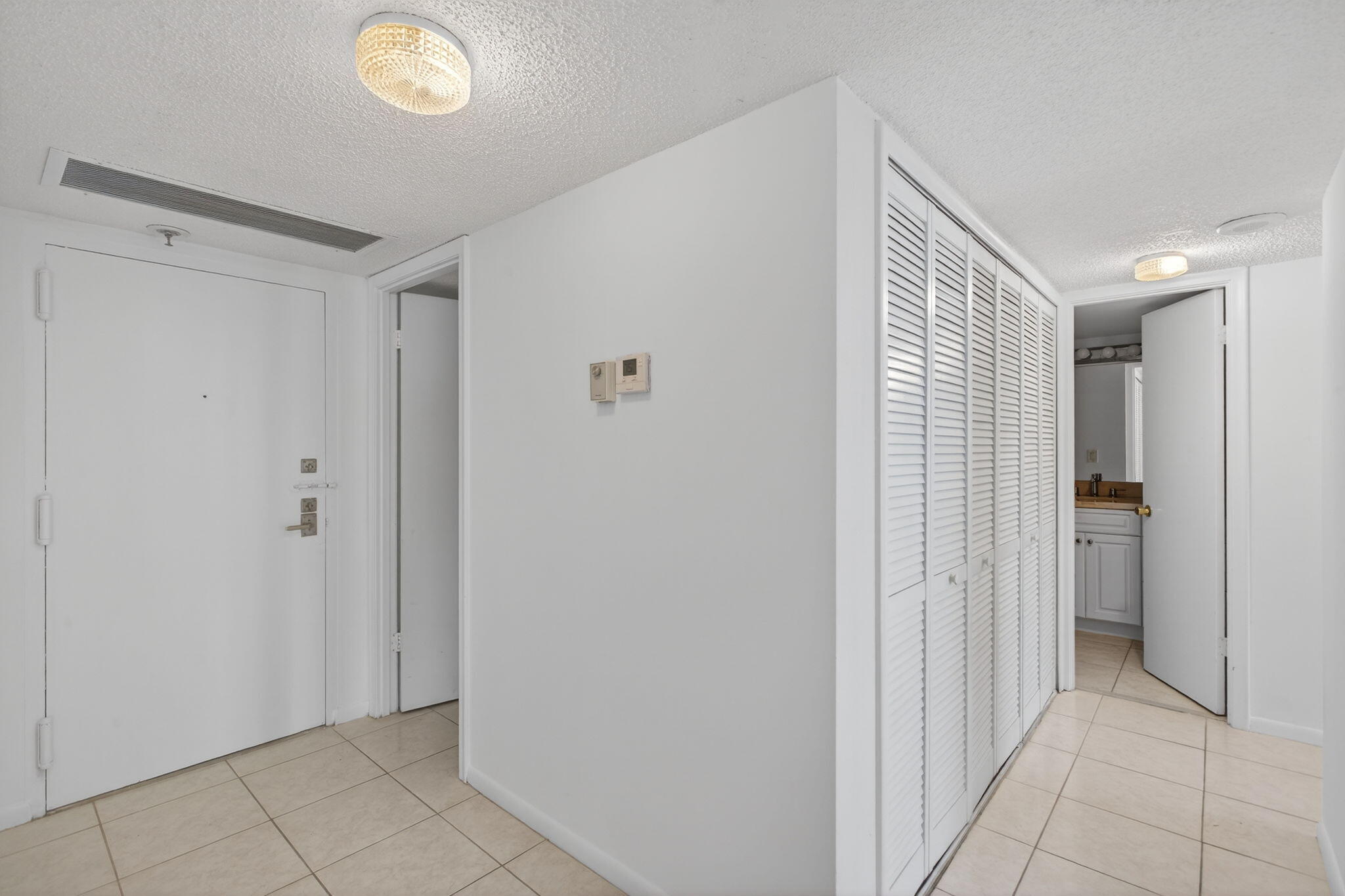 4200 N Ocean Drive 2-1606