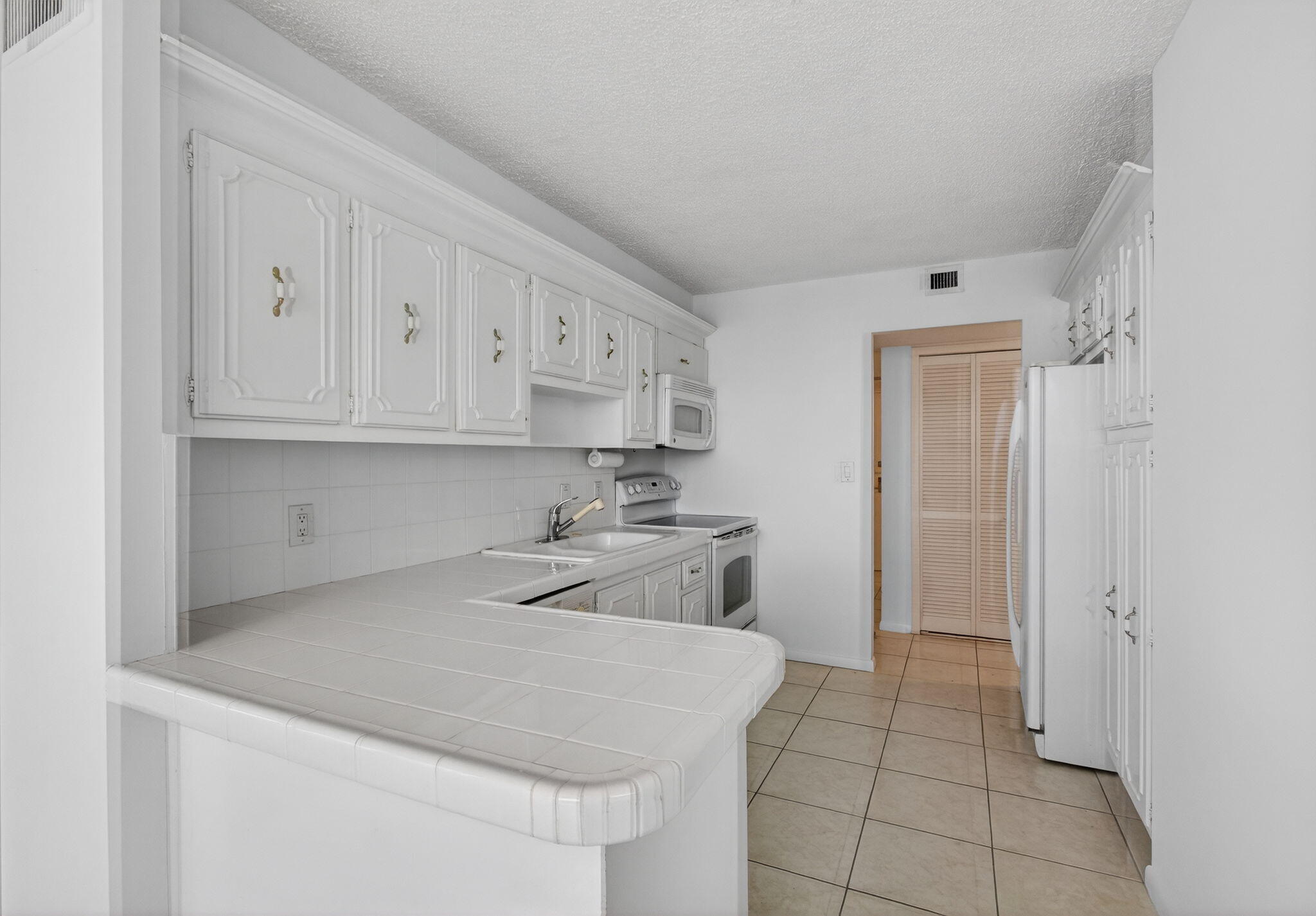 4200 N Ocean Drive 2-1606