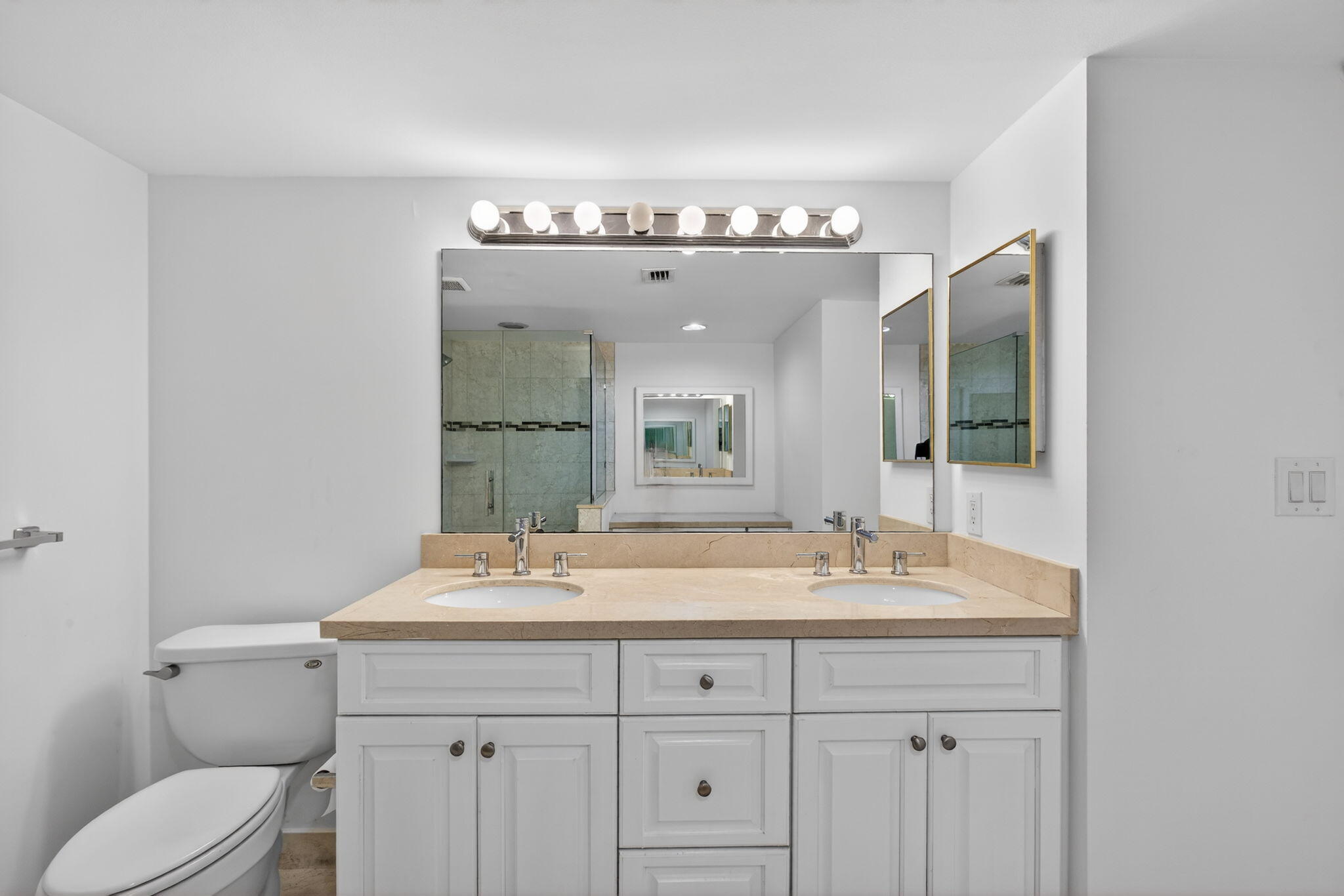 4200 N Ocean Drive 2-1606