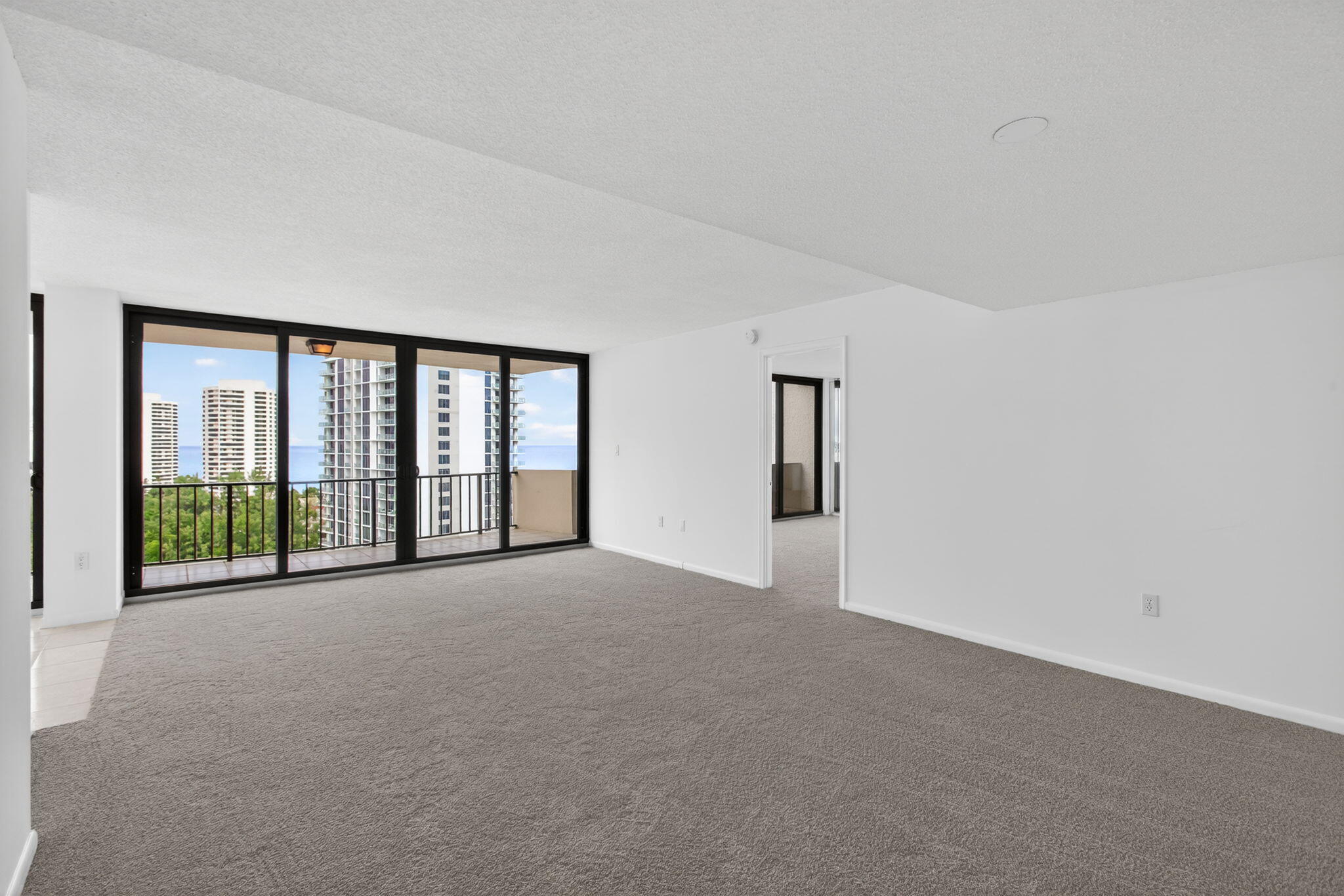4200 N Ocean Drive 2-1606
