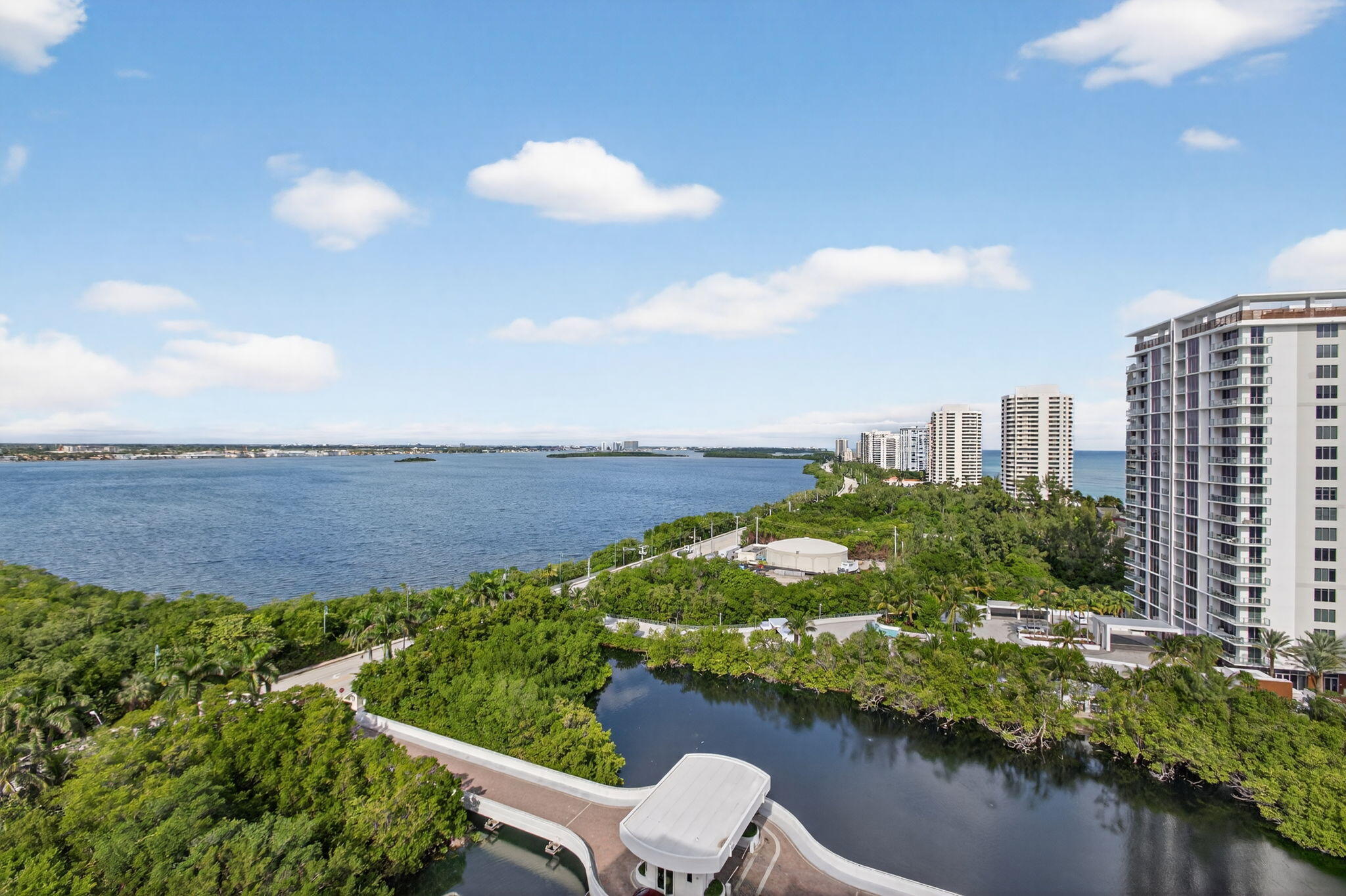 4200 N Ocean Drive 2-1606