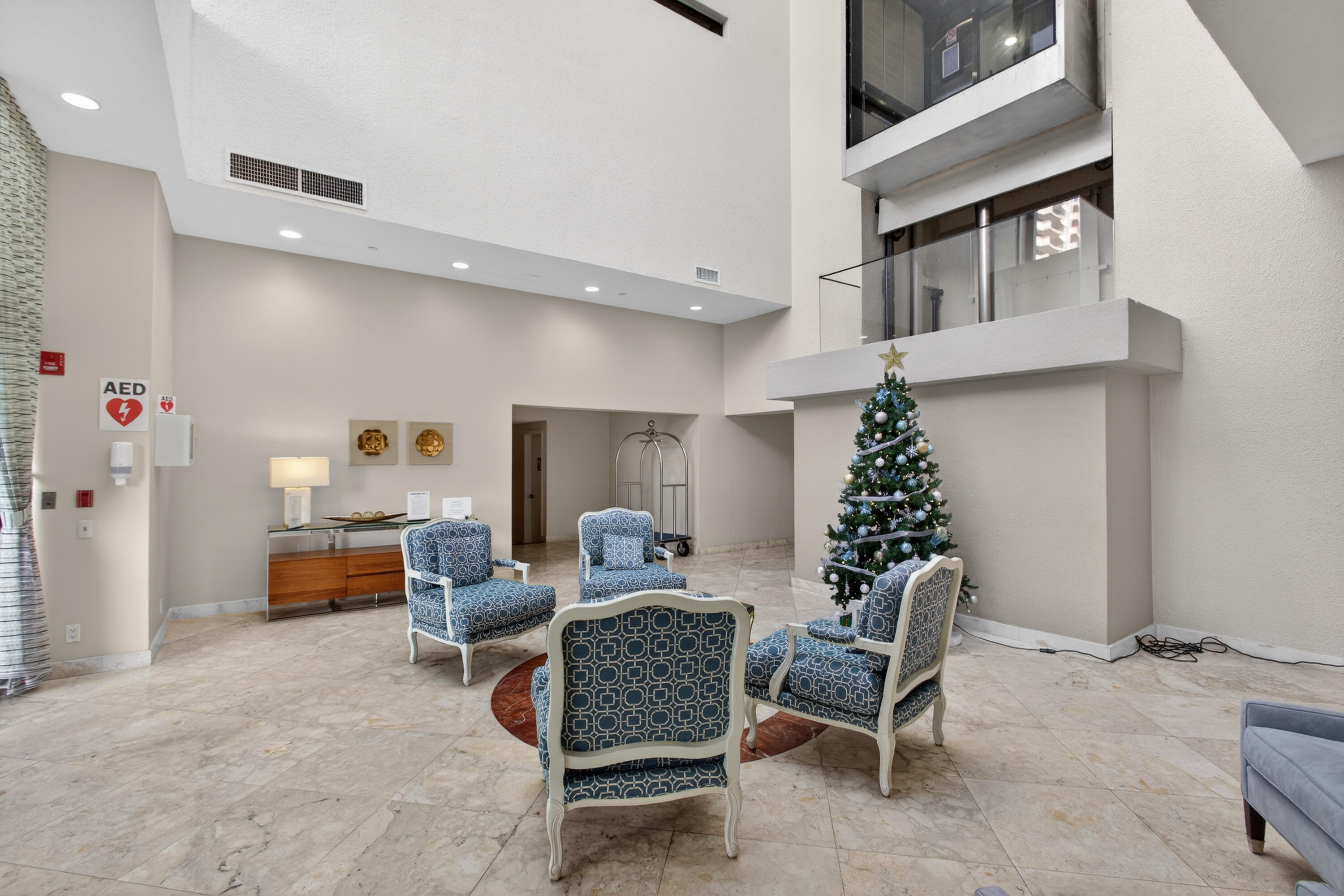 4050 N Ocean Drive 301