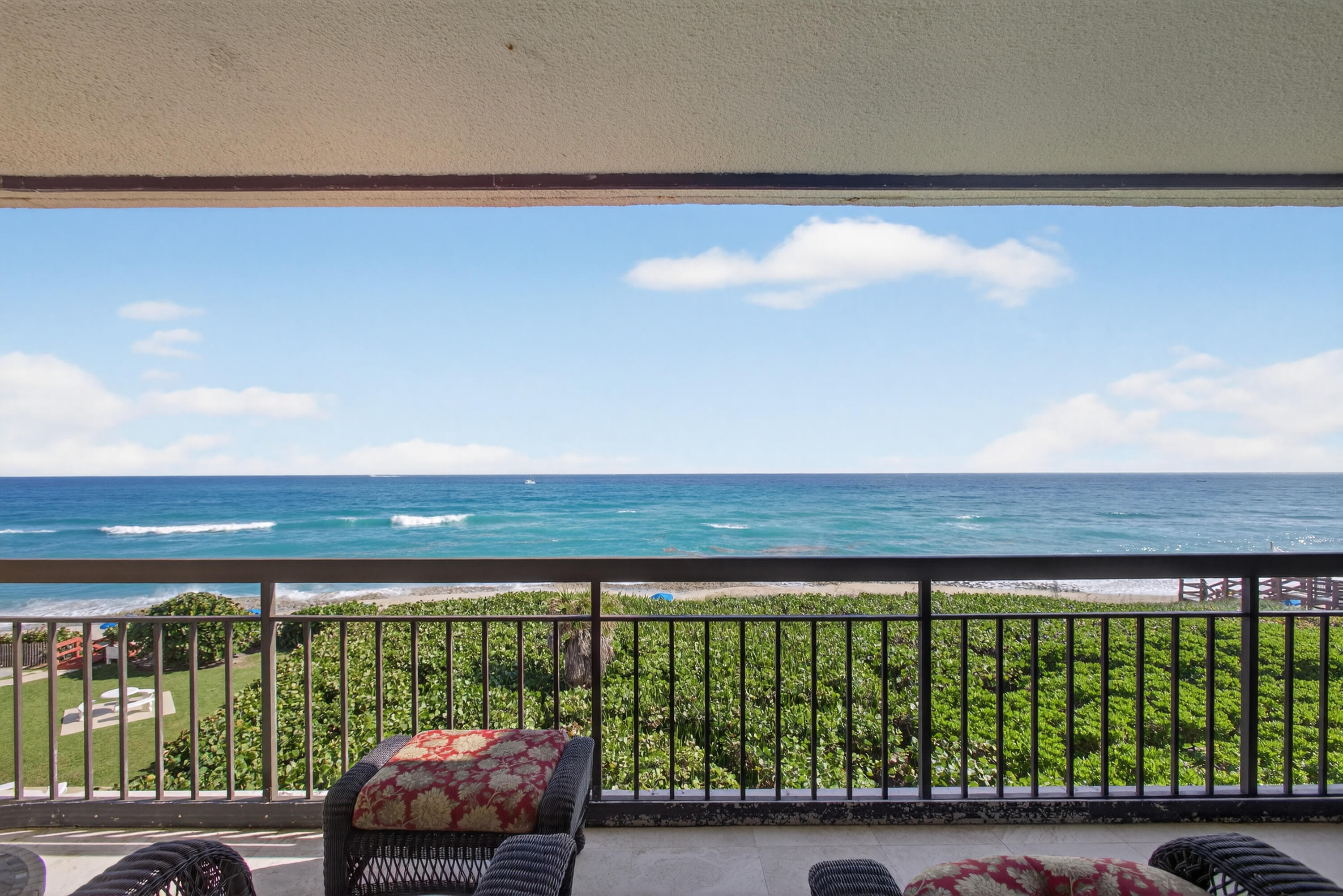 4050 N Ocean Drive 301