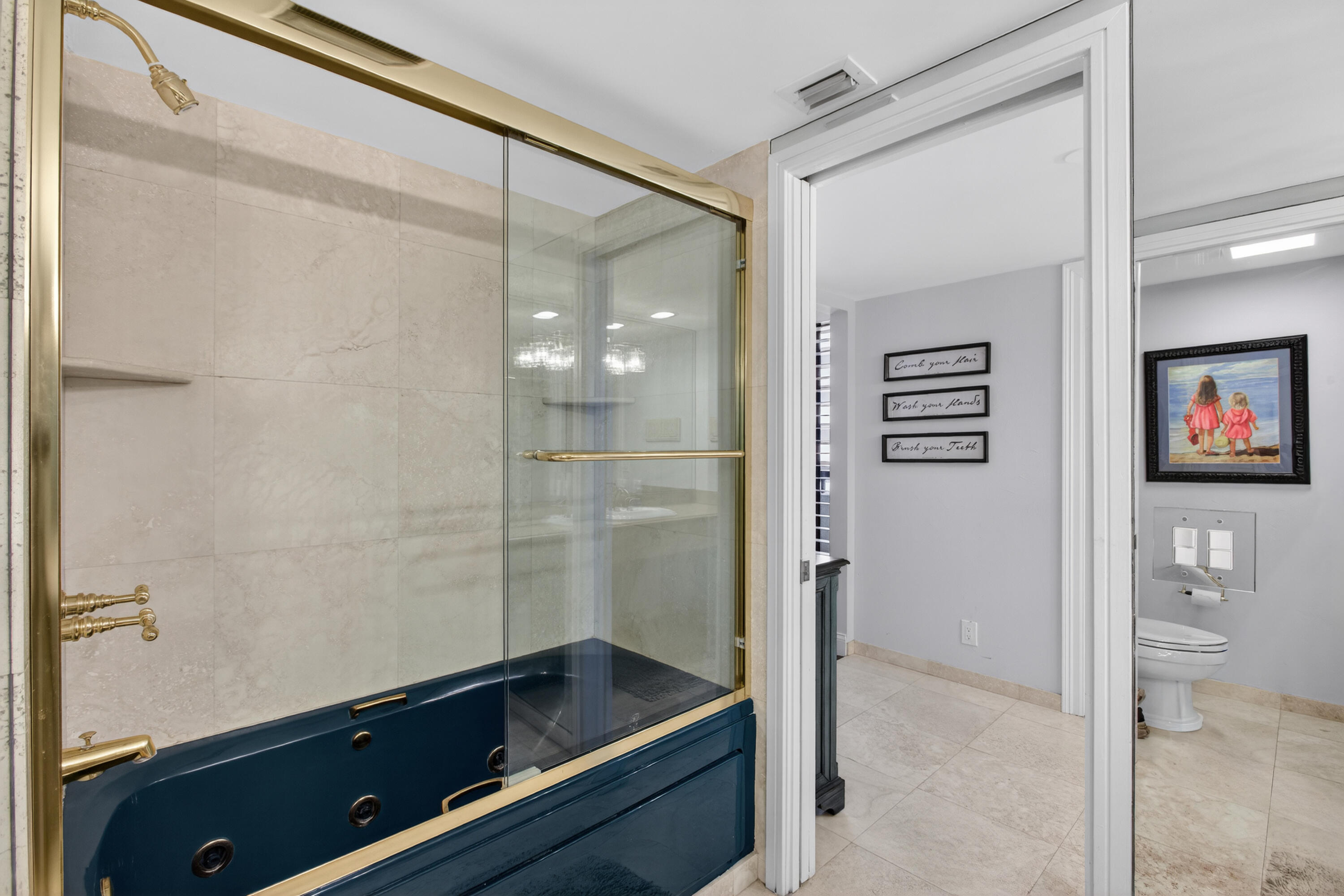 4050 N Ocean Drive 301