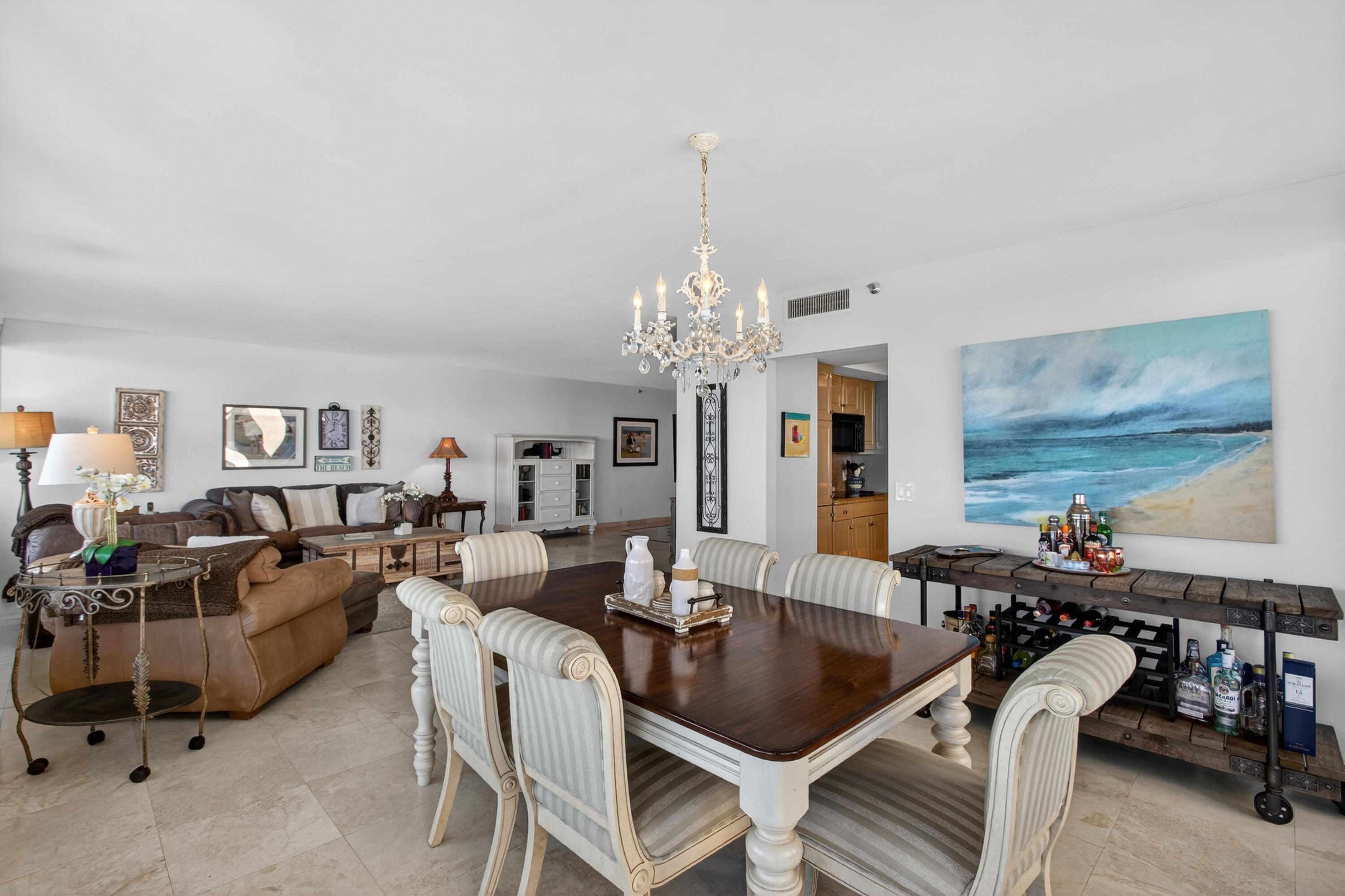 4050 N Ocean Drive 301