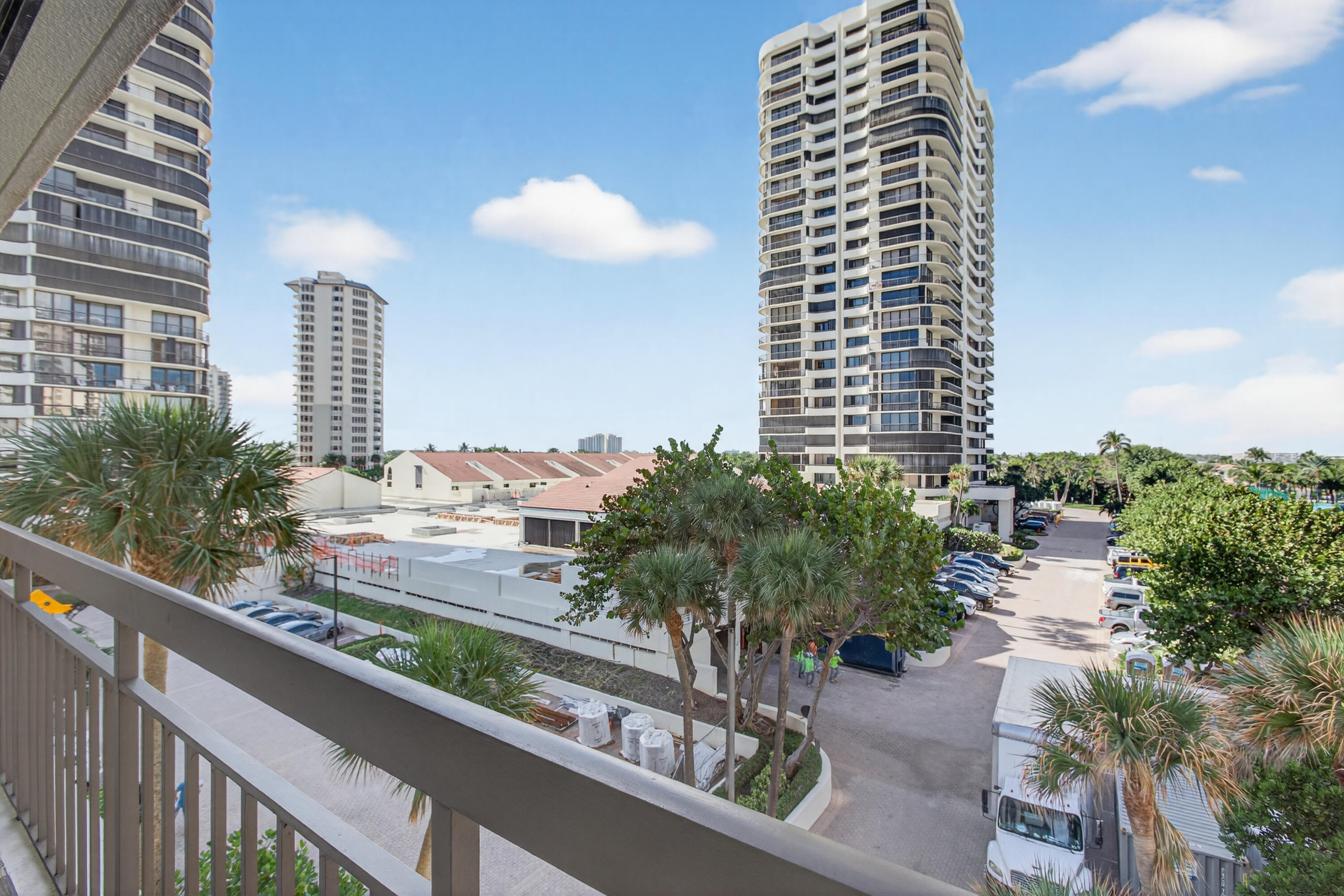 4050 N Ocean Drive 301