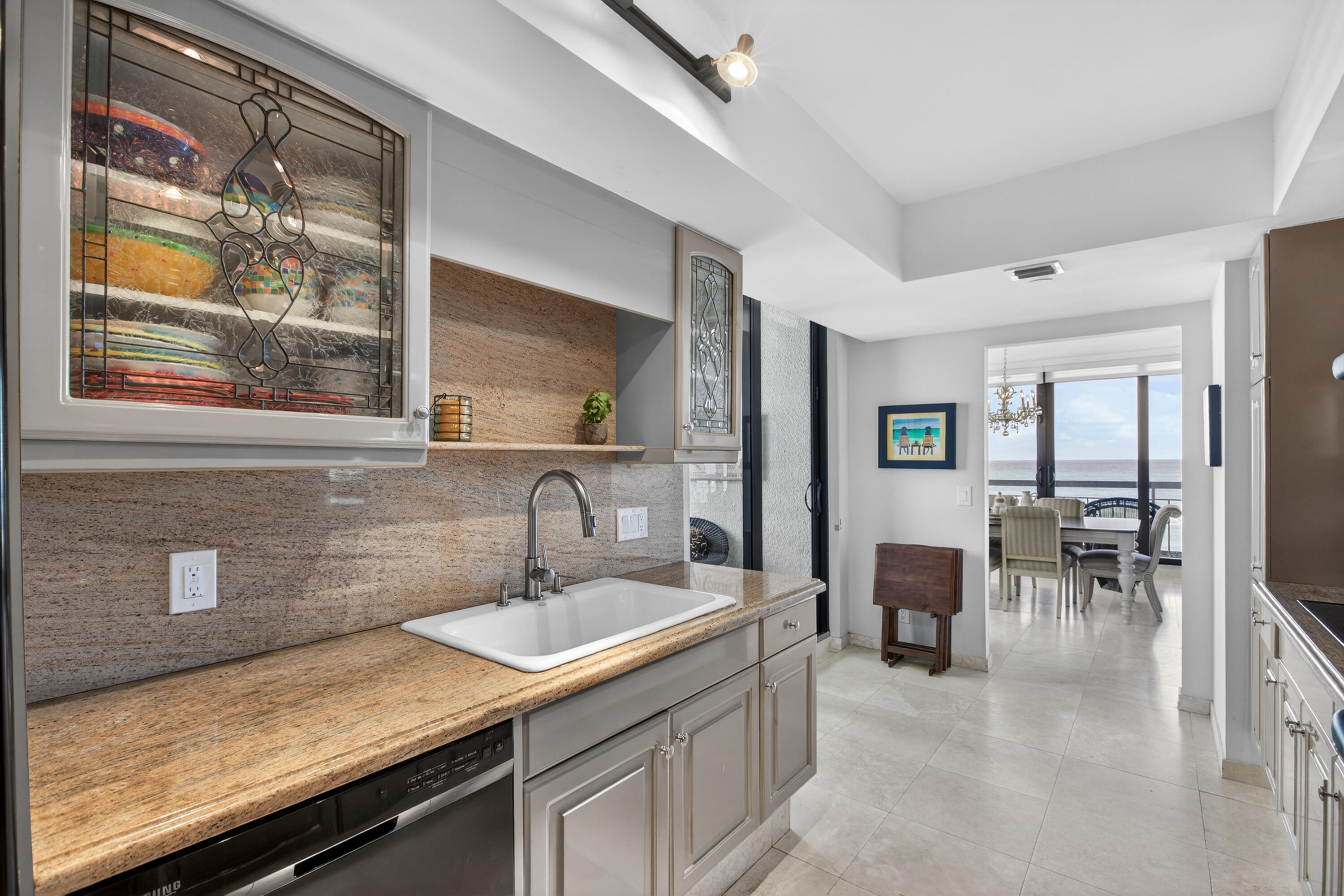 4050 N Ocean Drive 301