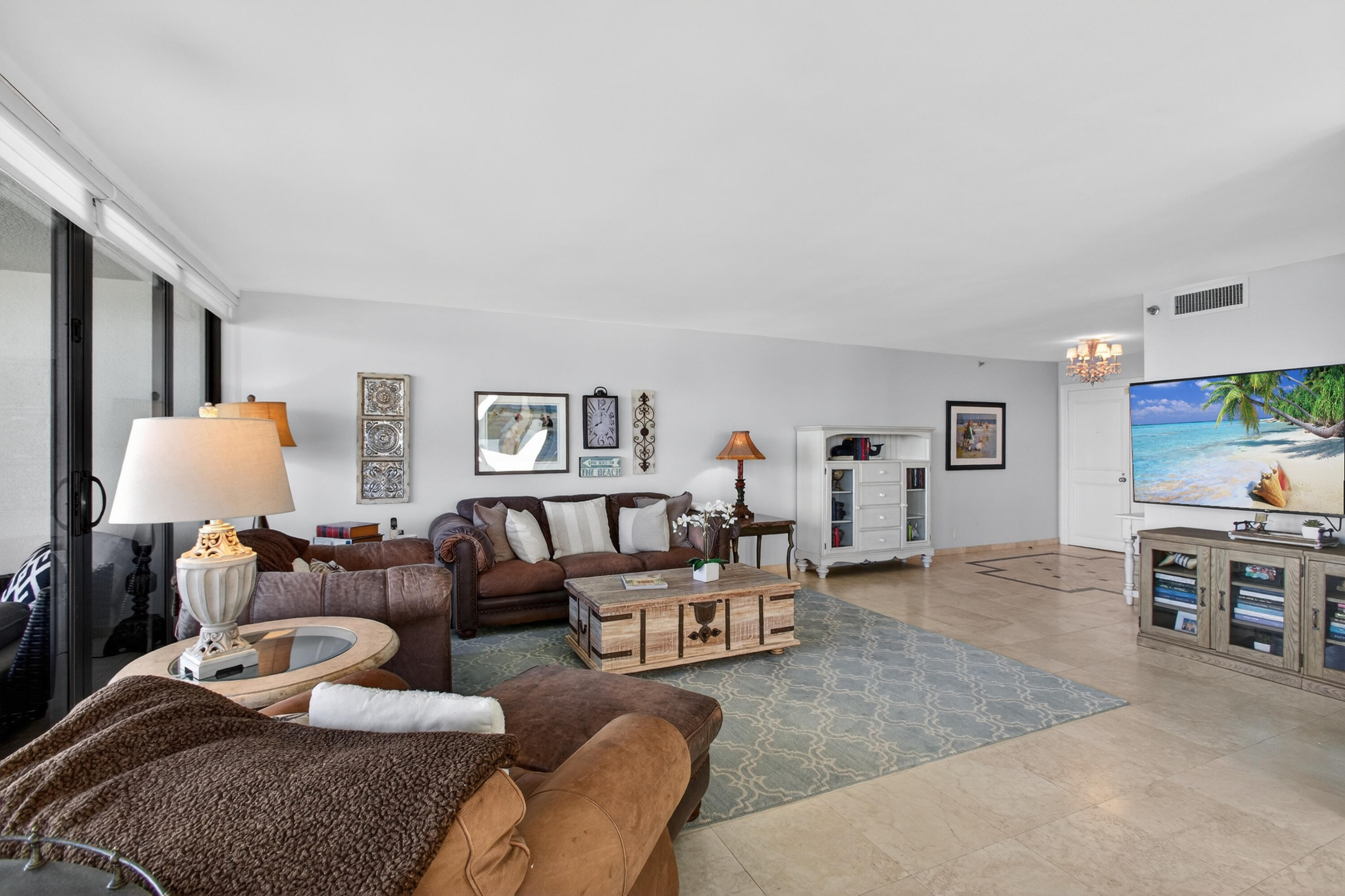 4050 N Ocean Drive 301
