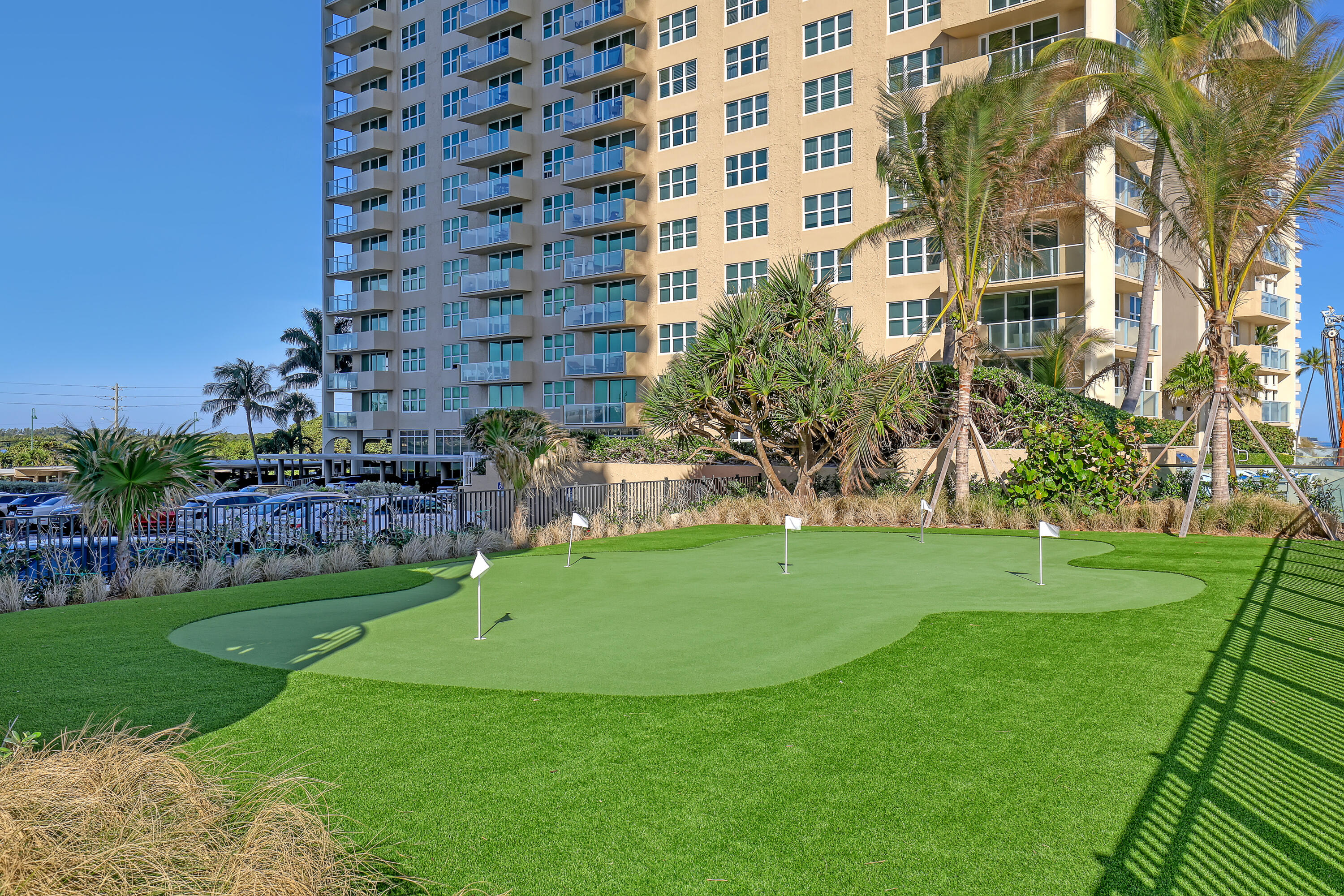 5420 N Ocean Drive 1106