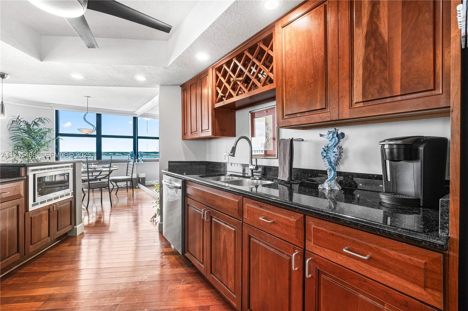 5420 N Ocean Drive 1106