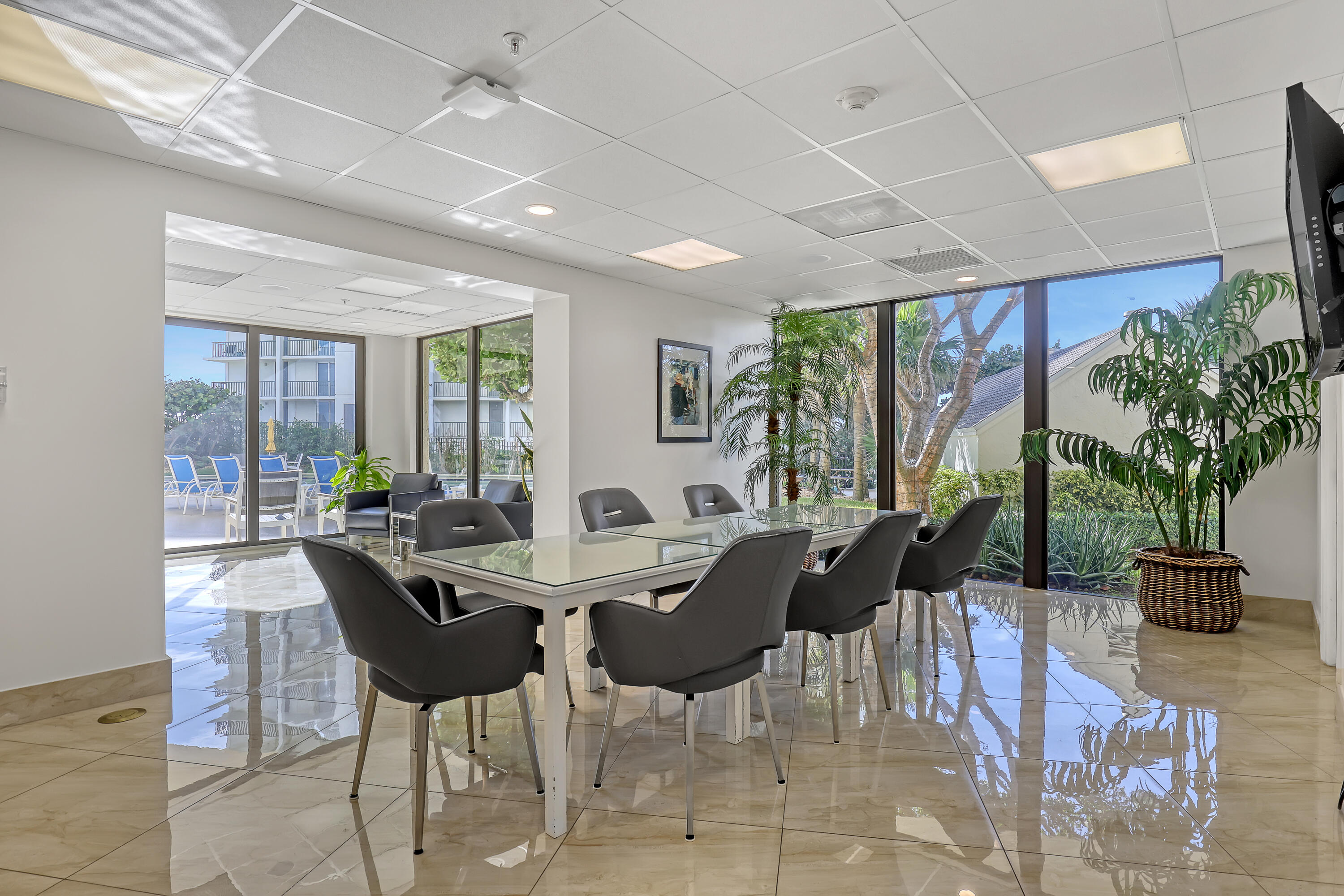 5420 N Ocean Drive 1106