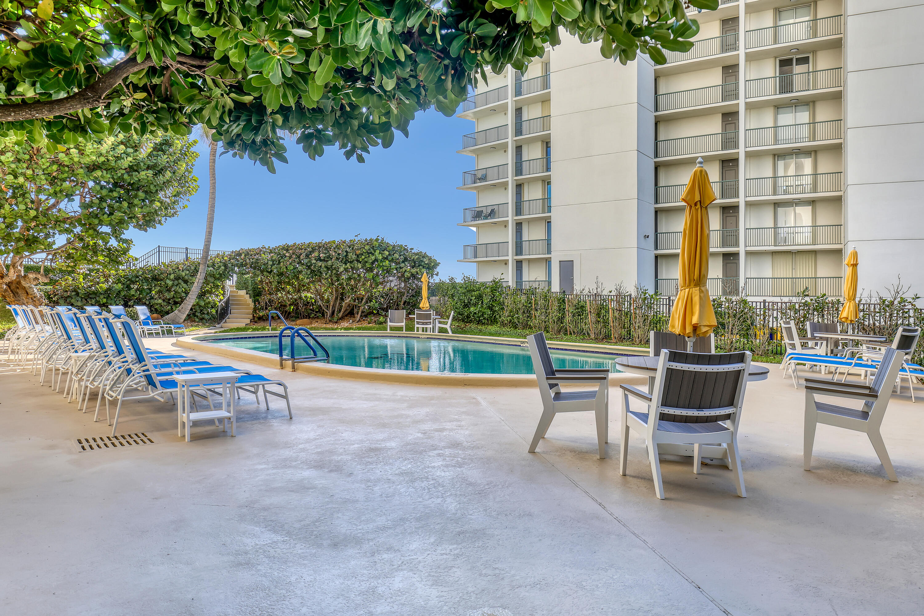 5420 N Ocean Drive 1106