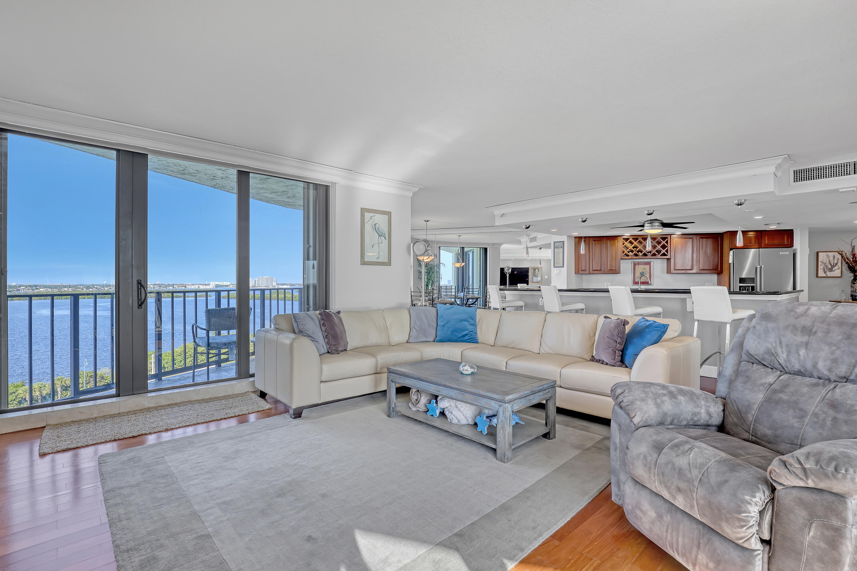 5420 N Ocean Drive 1106