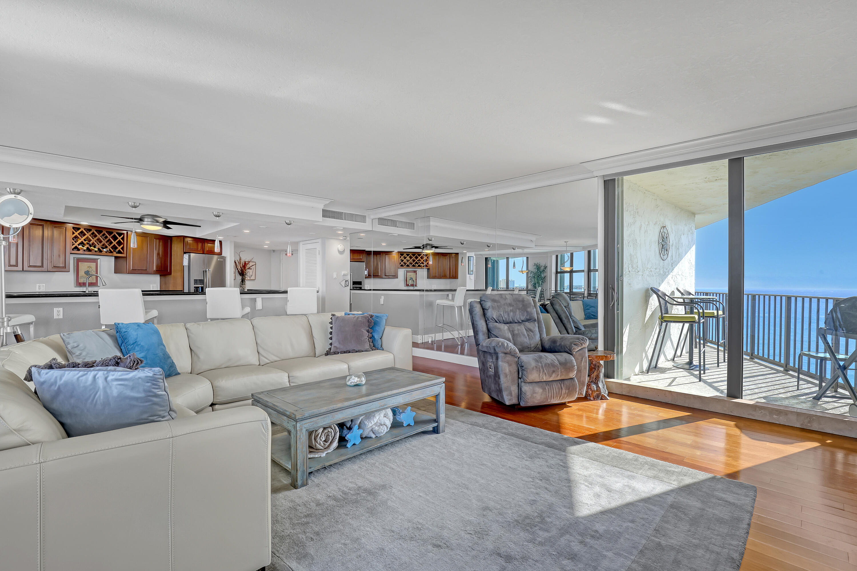 5420 N Ocean Drive 1106