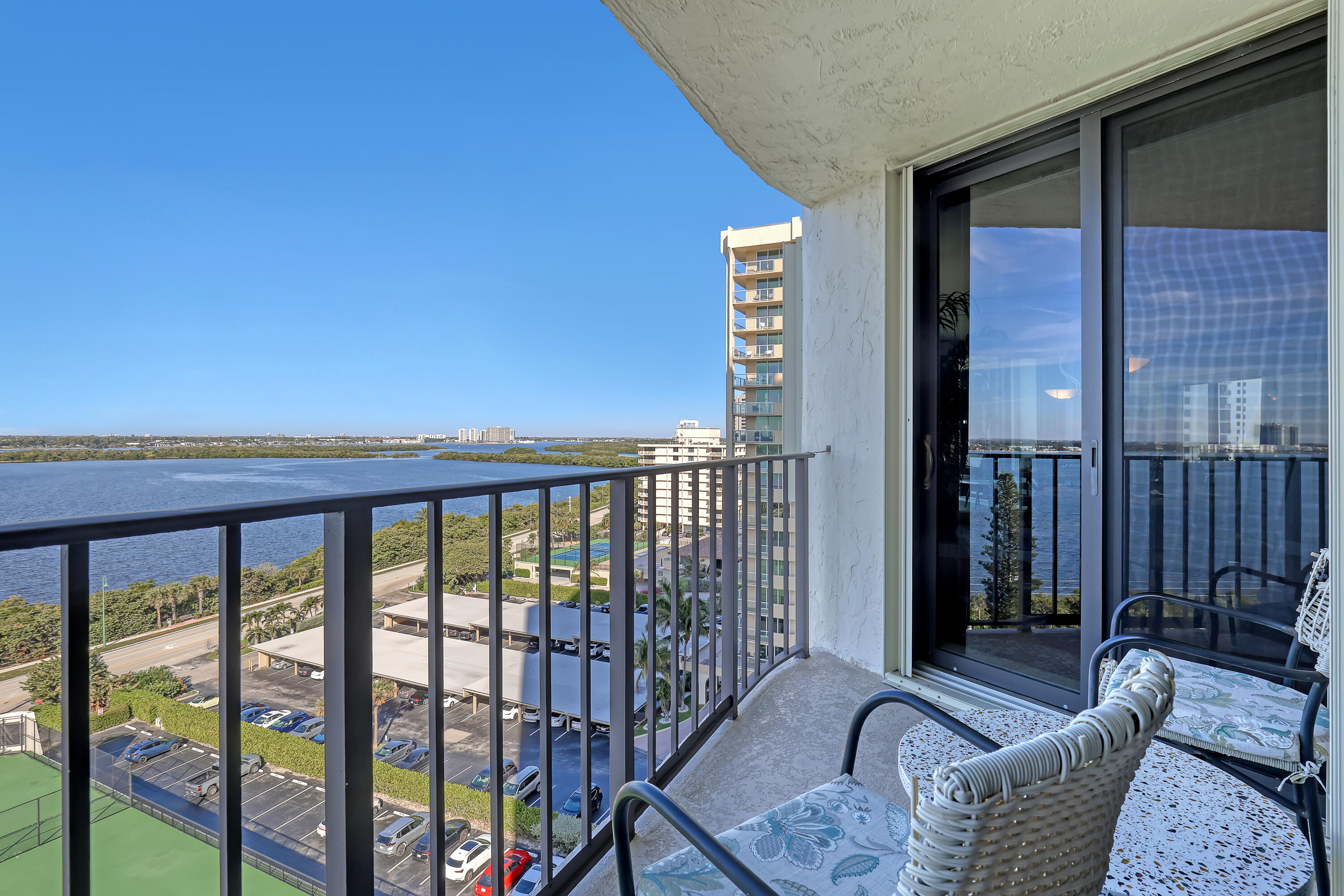 5420 N Ocean Drive 1106