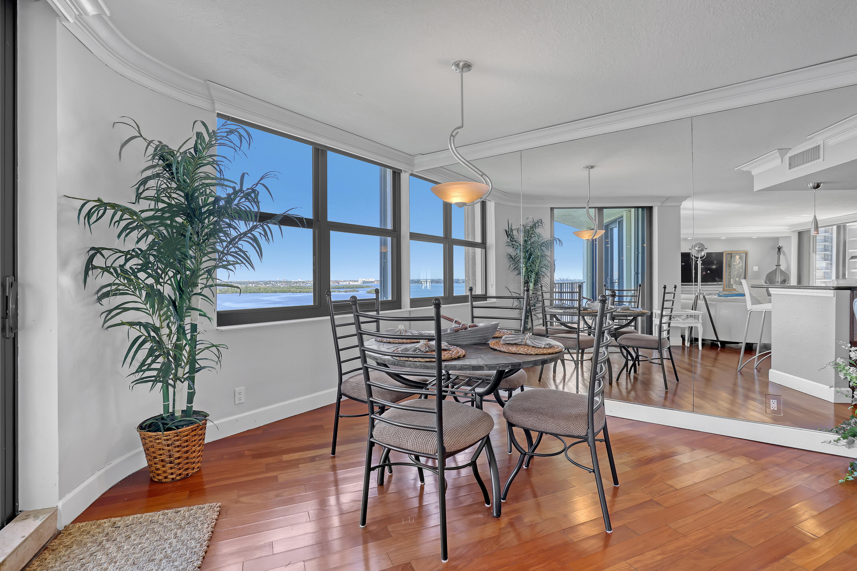 5420 N Ocean Drive 1106