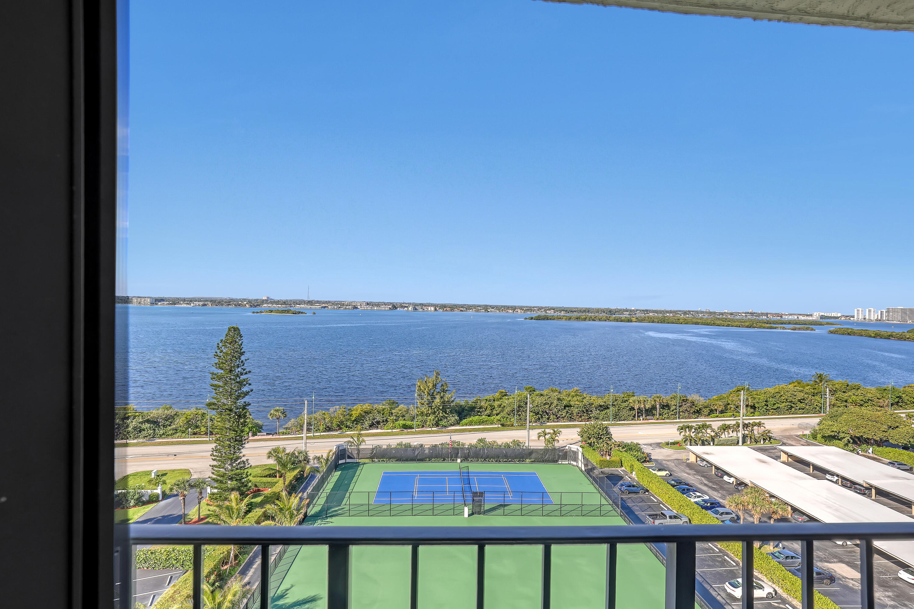 5420 N Ocean Drive 1106