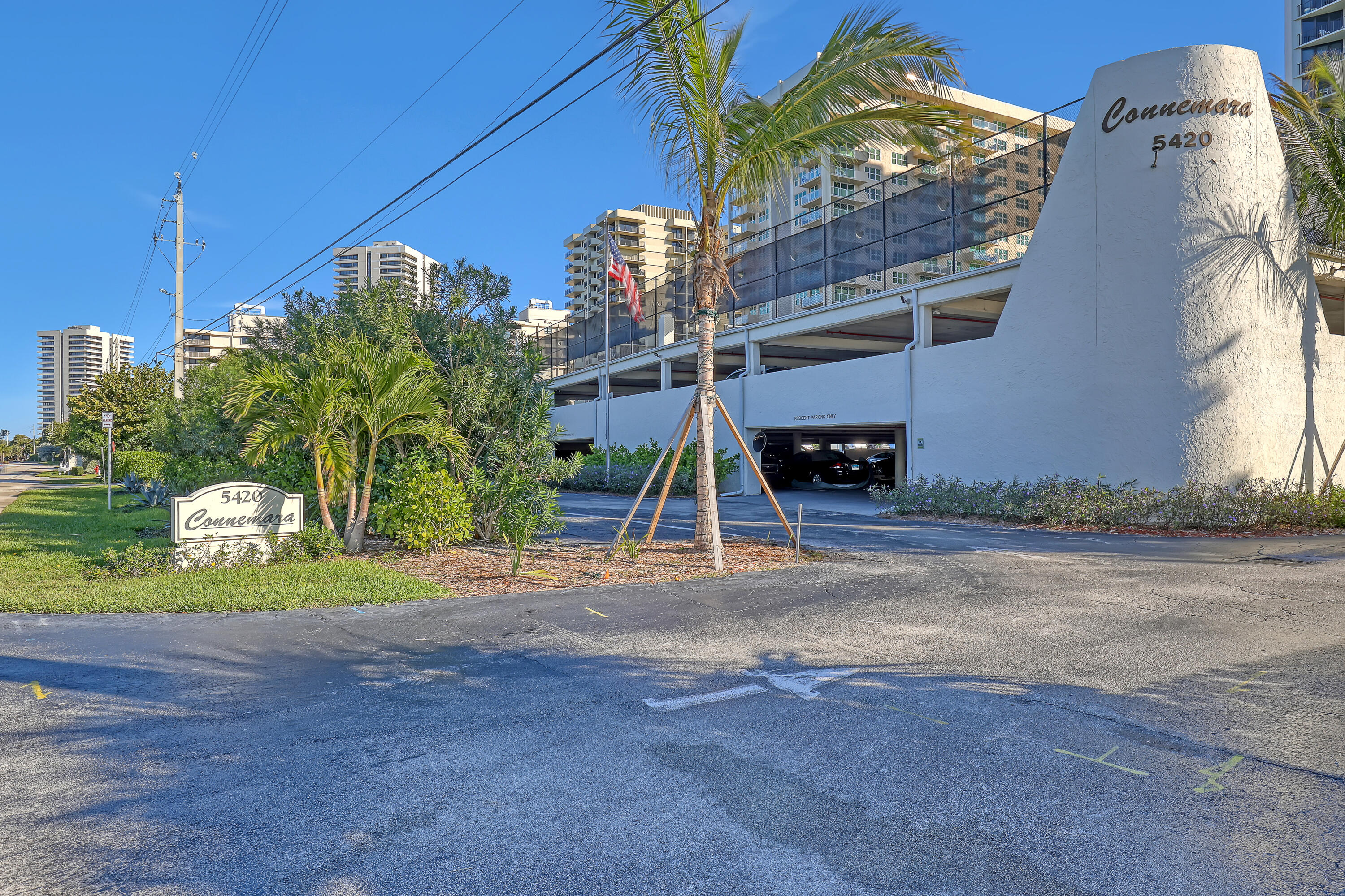 5420 N Ocean Drive 1106