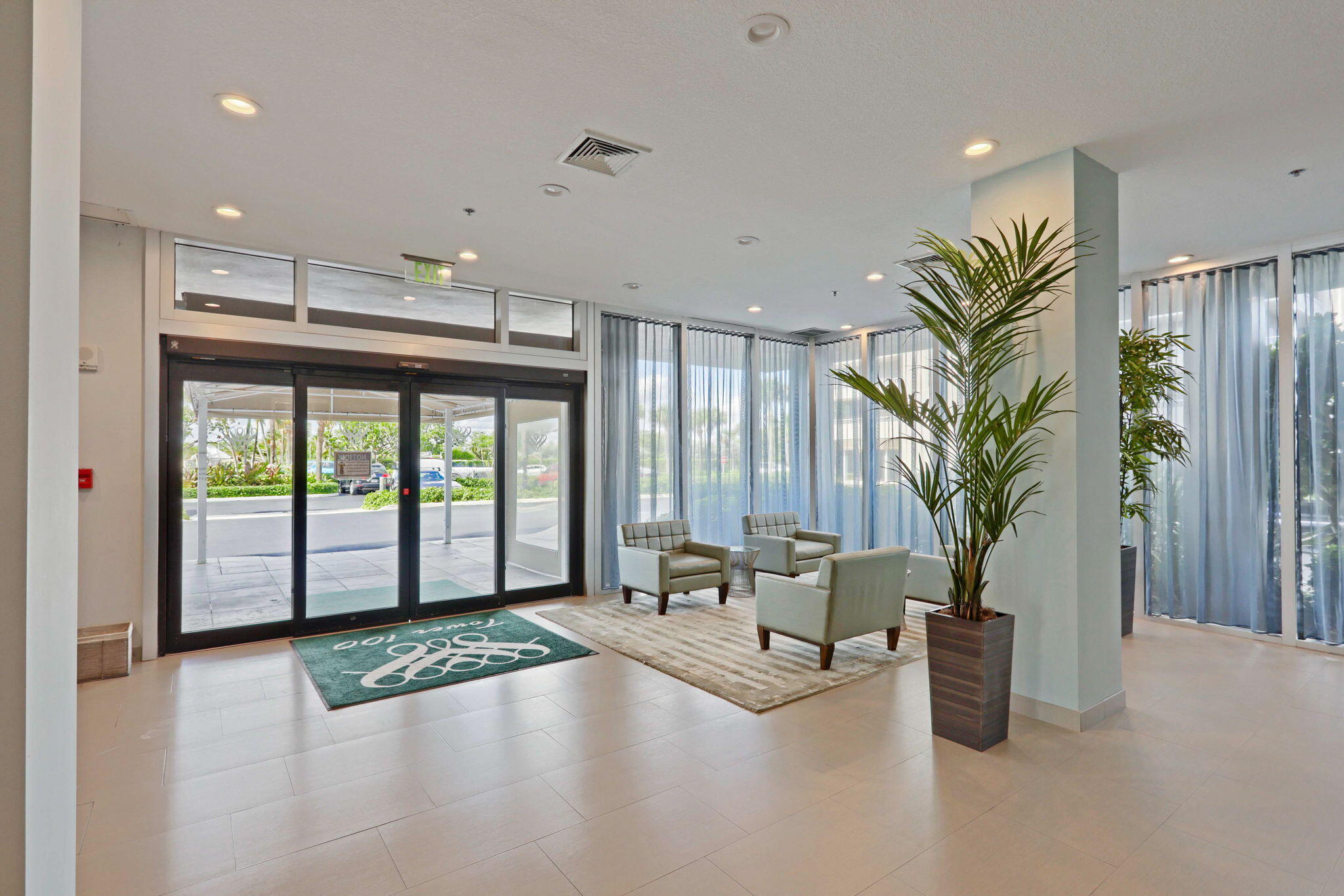 5540 N Ocean Drive 14b