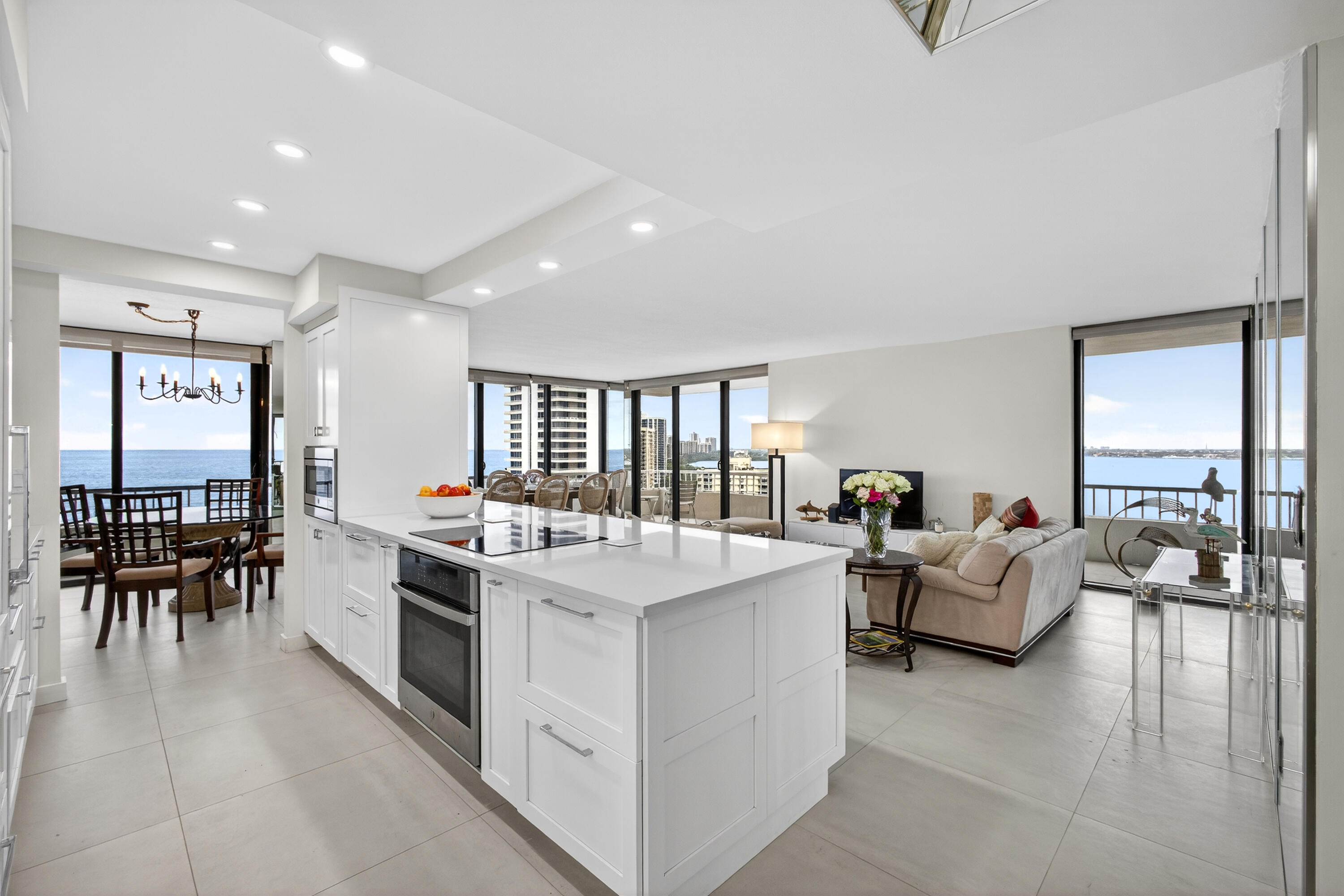 5540 N Ocean Drive 14b Singer Island Fl Us 33404 R11153970