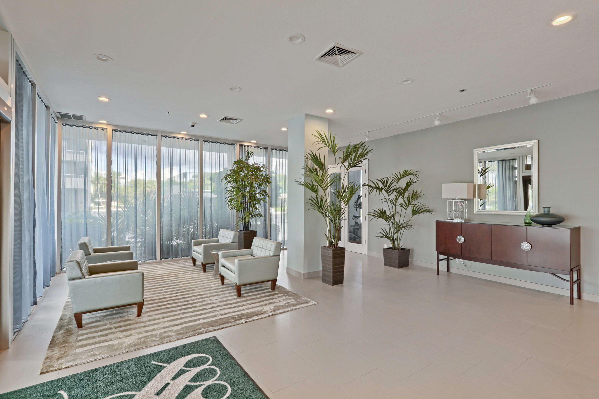 5540 N Ocean Drive 14b