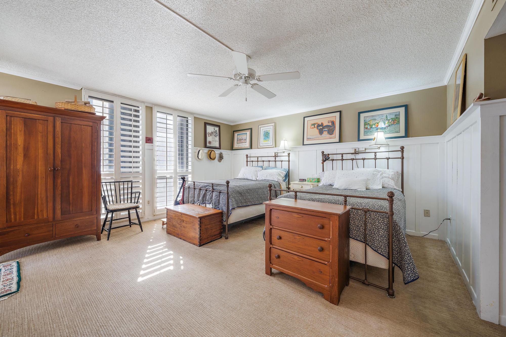 5380 N Ocean Drive 6d