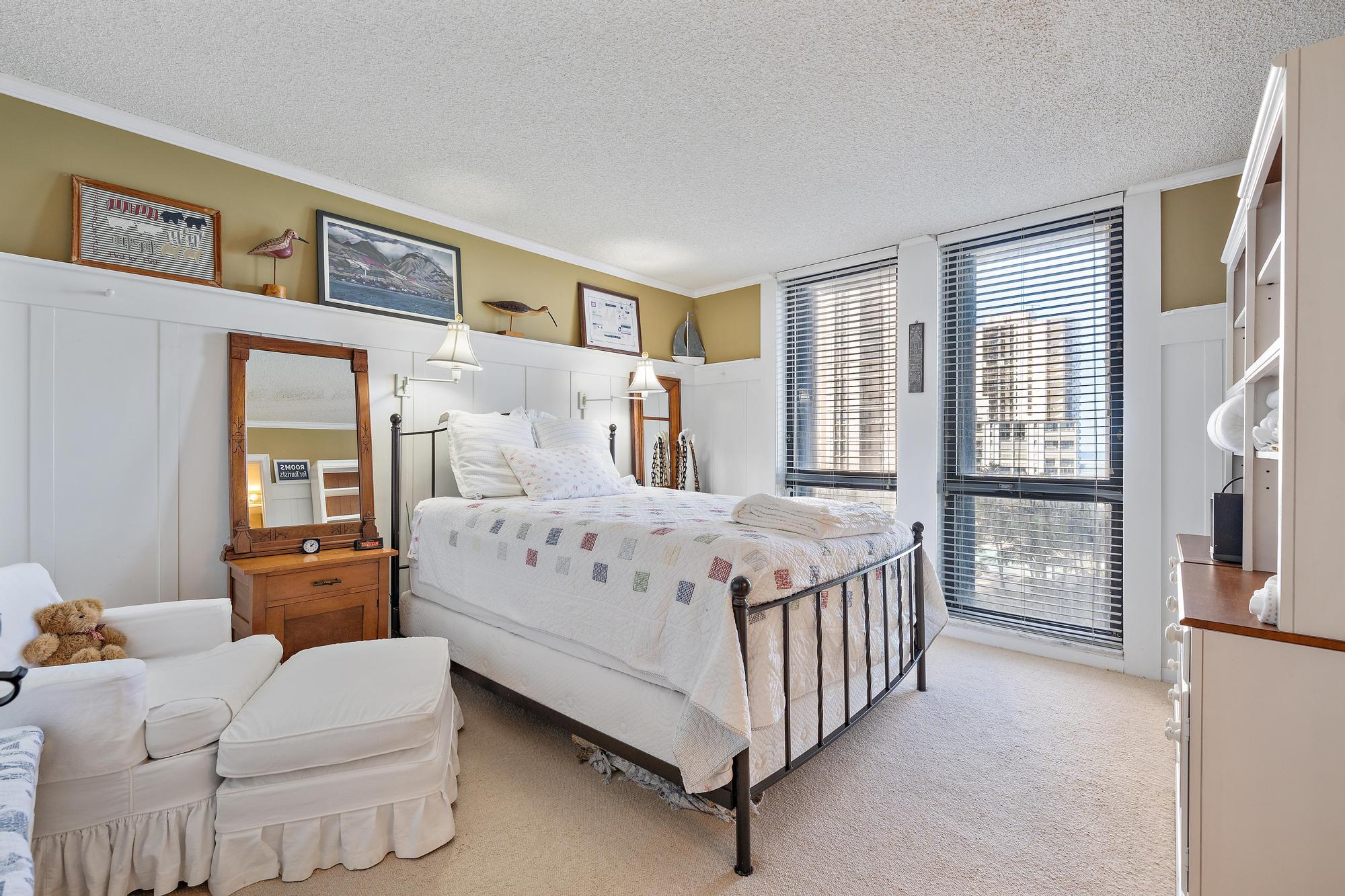 5380 N Ocean Drive 6d