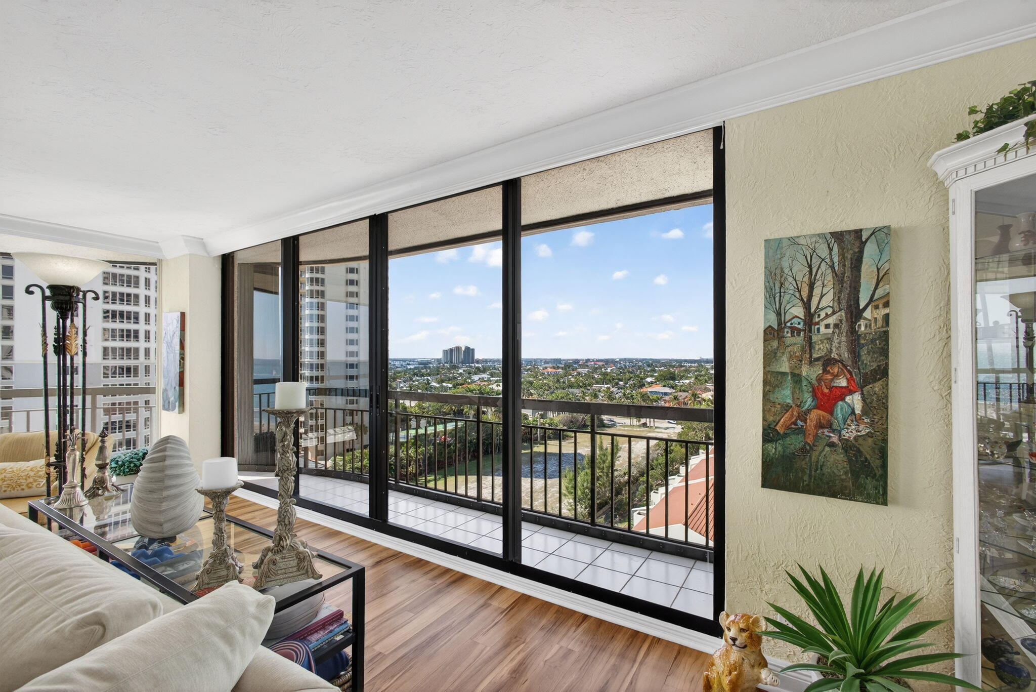 4000 N Ocean Drive 904