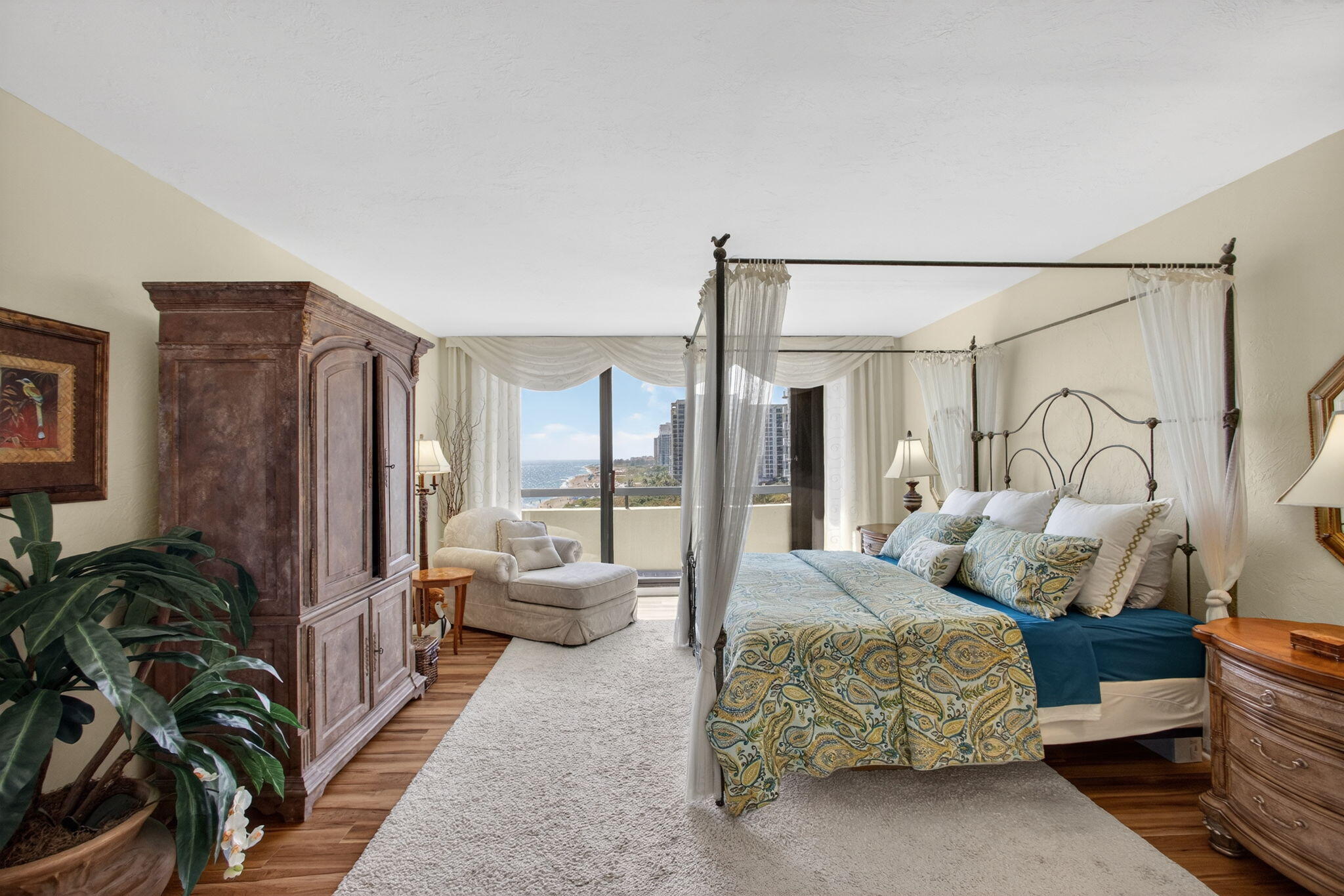 4000 N Ocean Drive 904