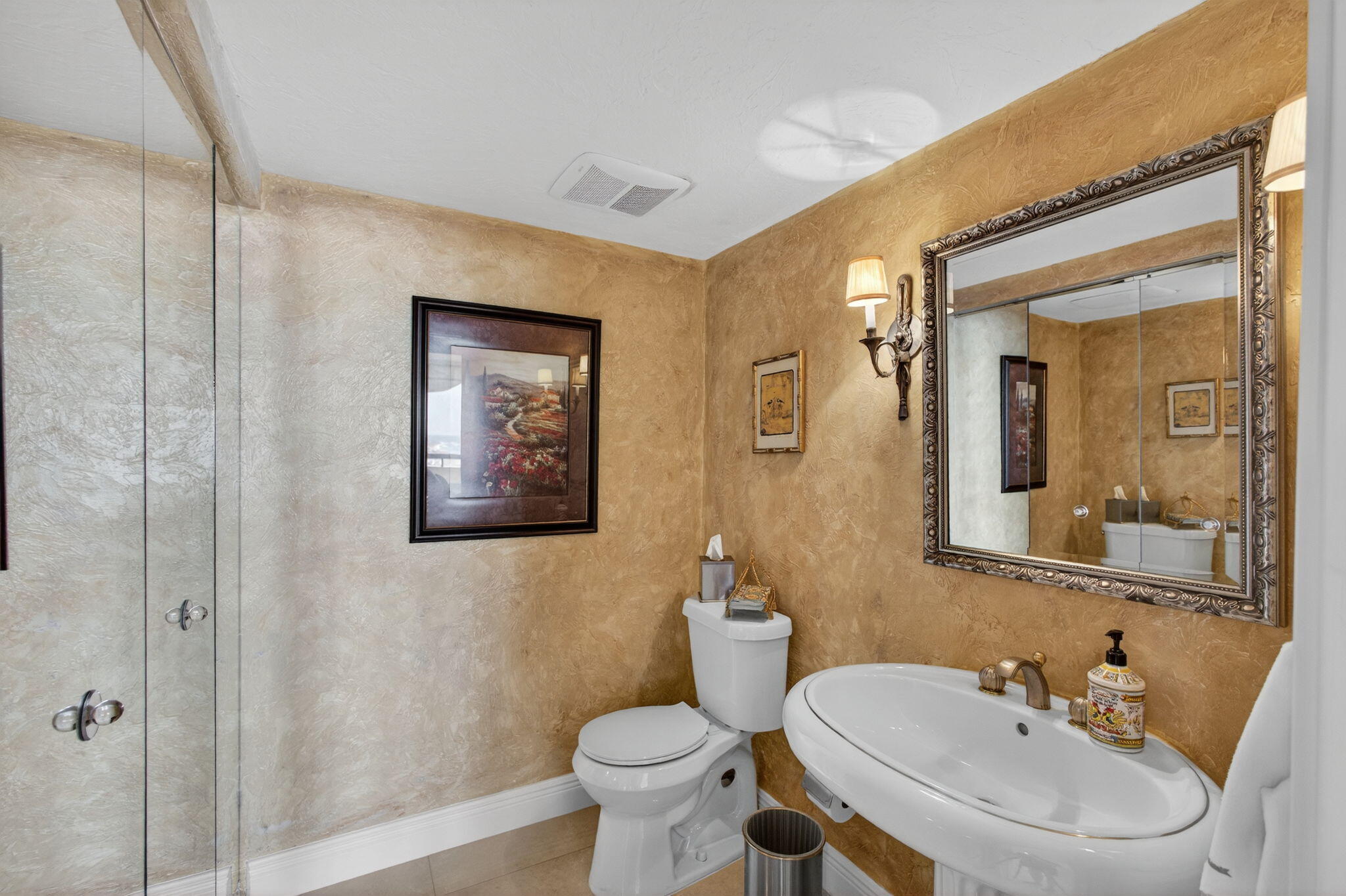 4000 N Ocean Drive 904
