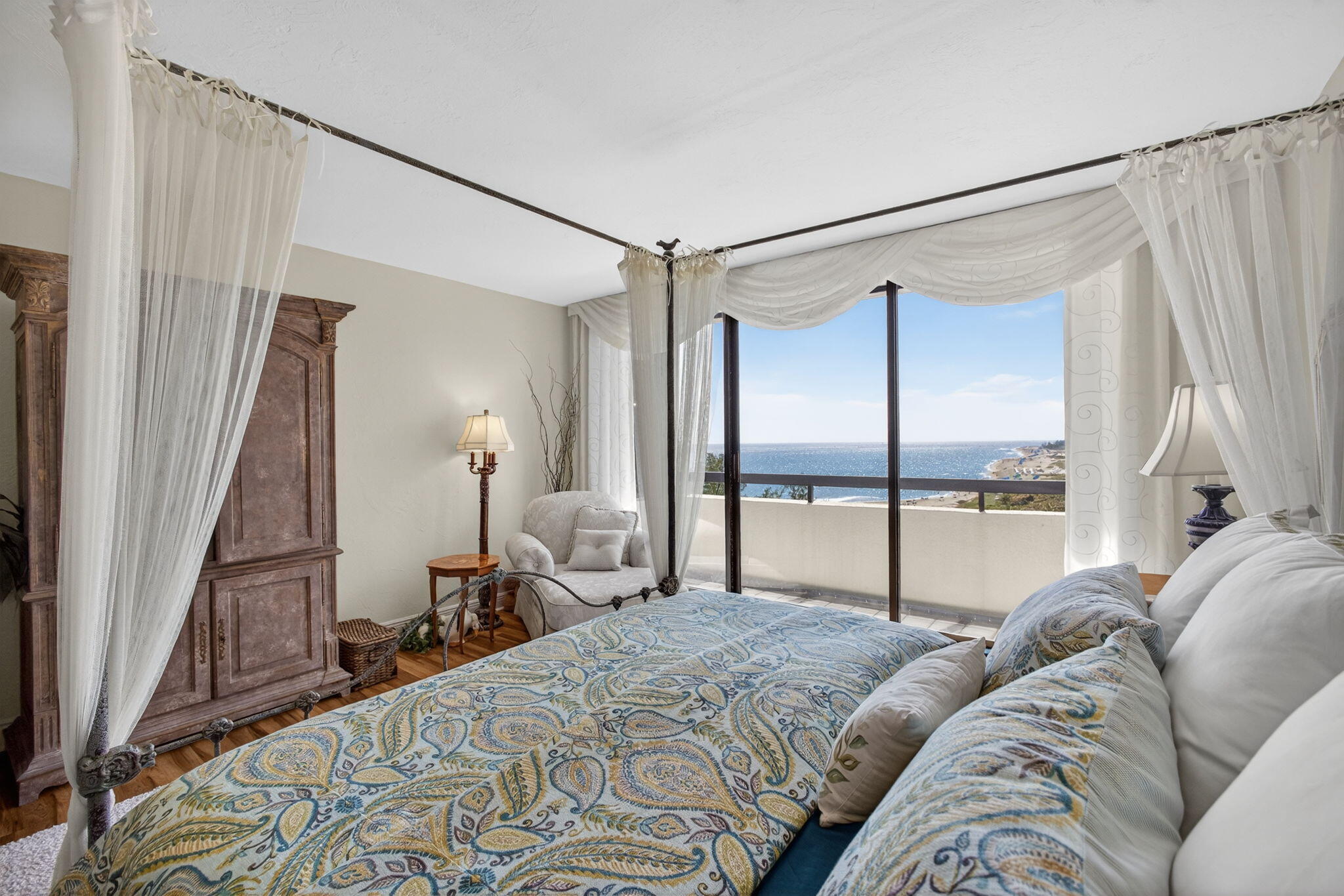 4000 N Ocean Drive 904
