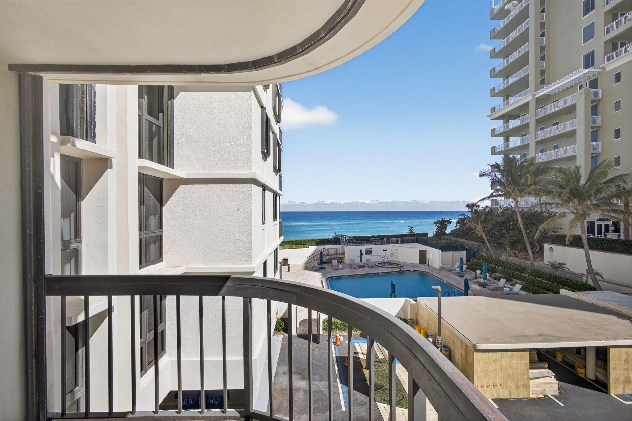 5380 N Ocean Drive 3b