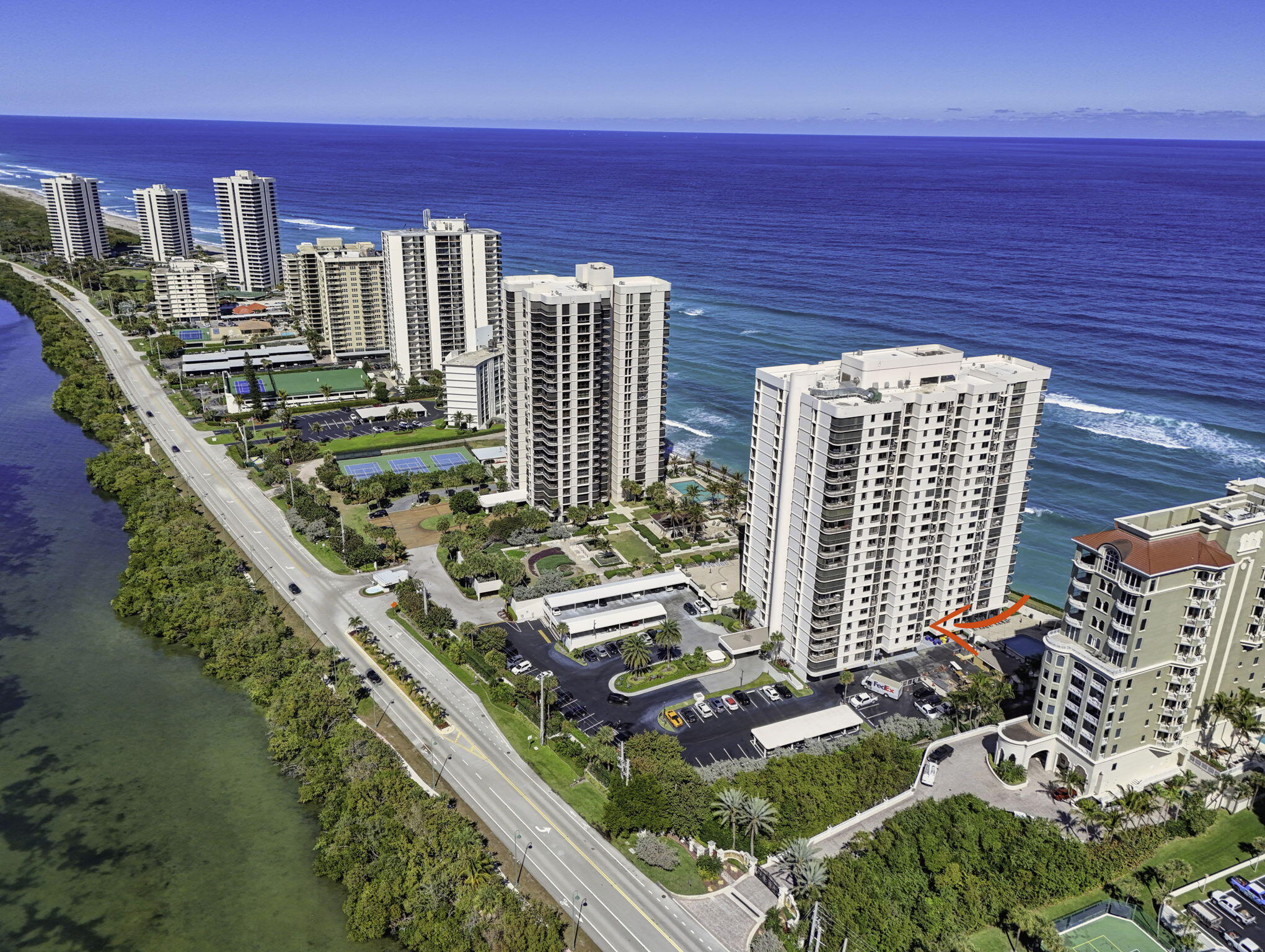 5380 N Ocean Drive 3b