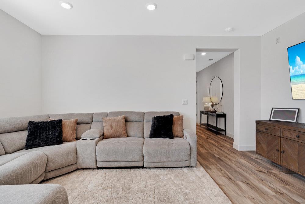 2531 Ryan DR